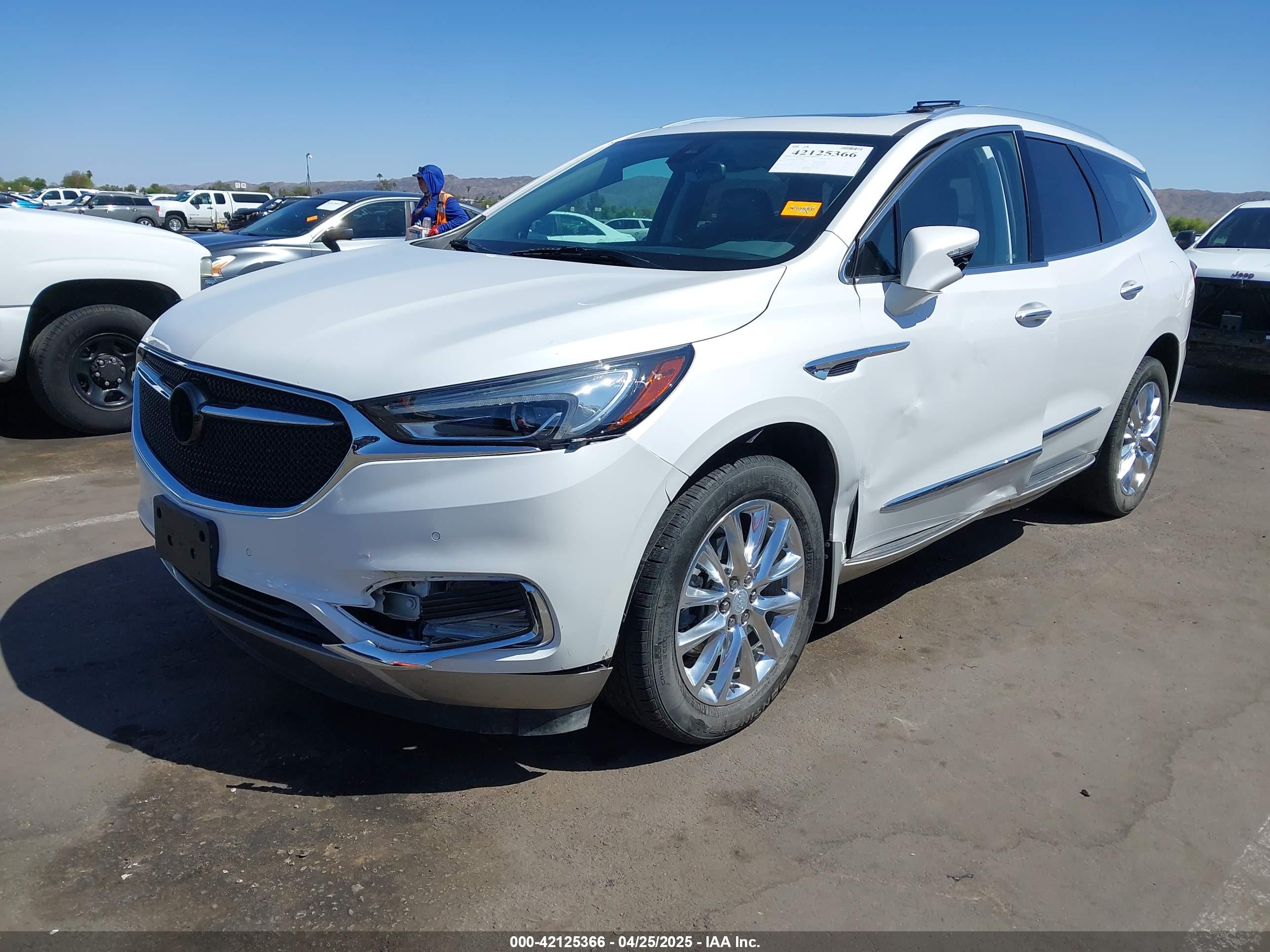 BUICK ENCLAVE image 2