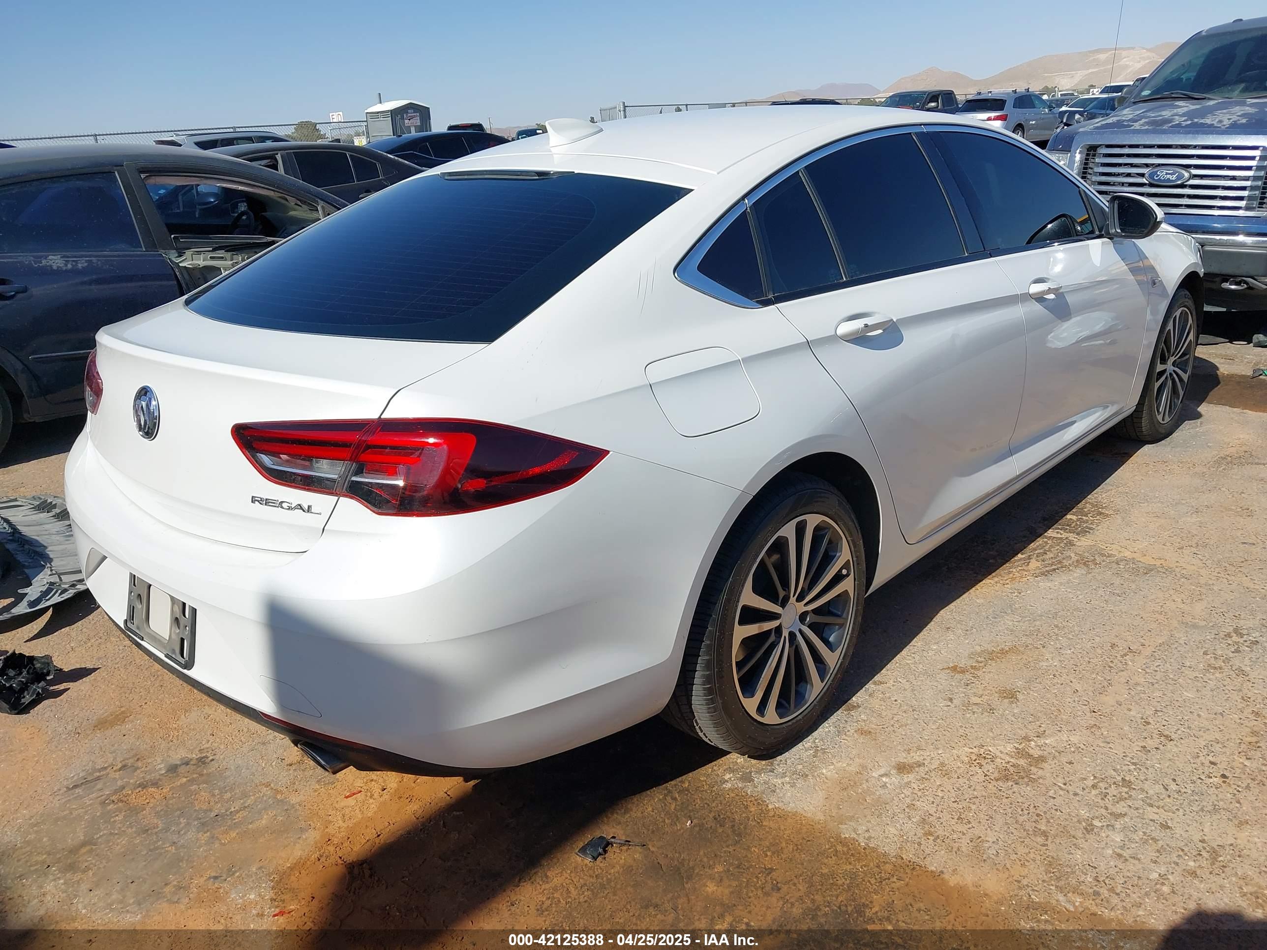 BUICK REGAL image 4