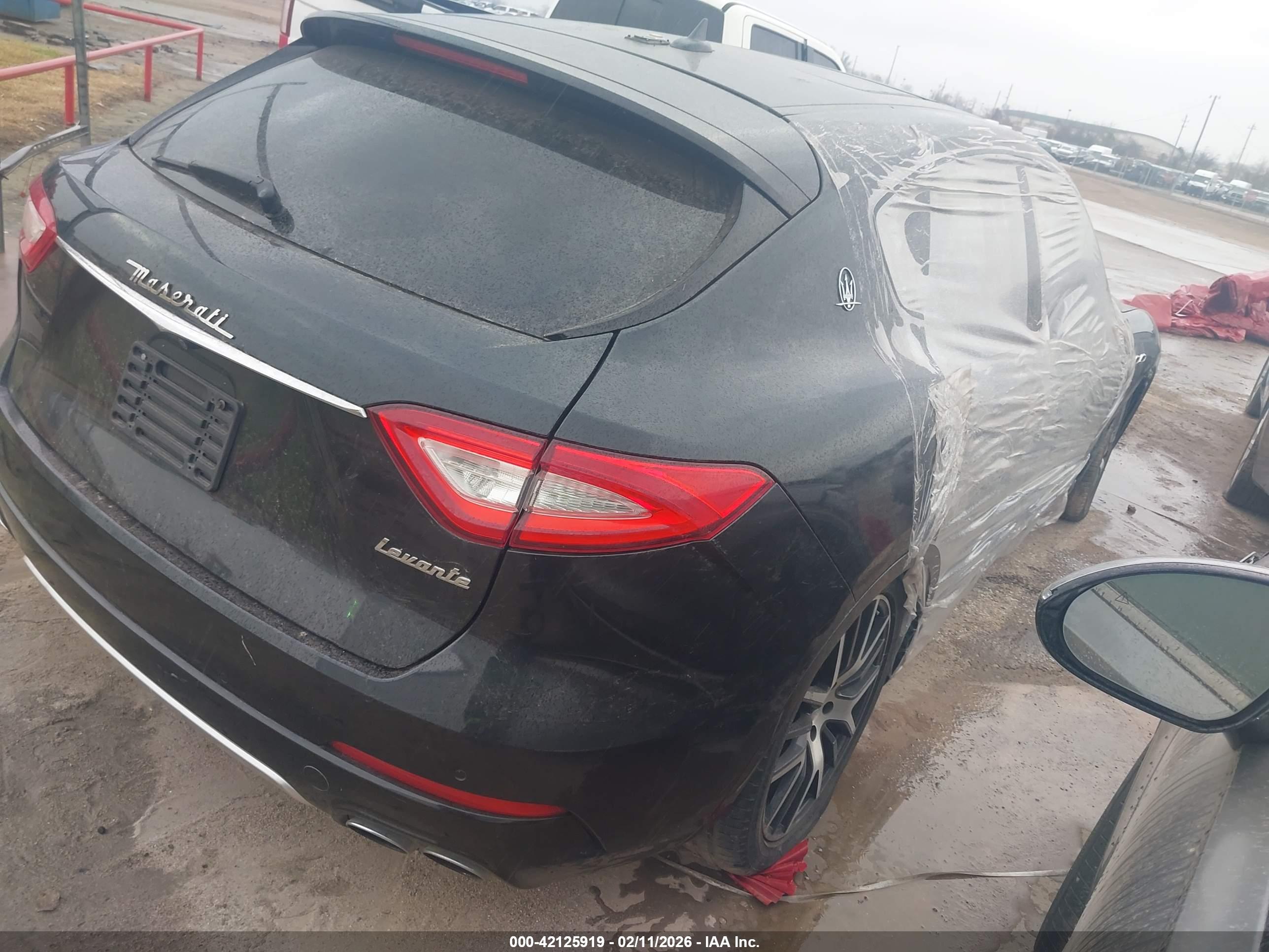 MASERATI LEVANTE image 4