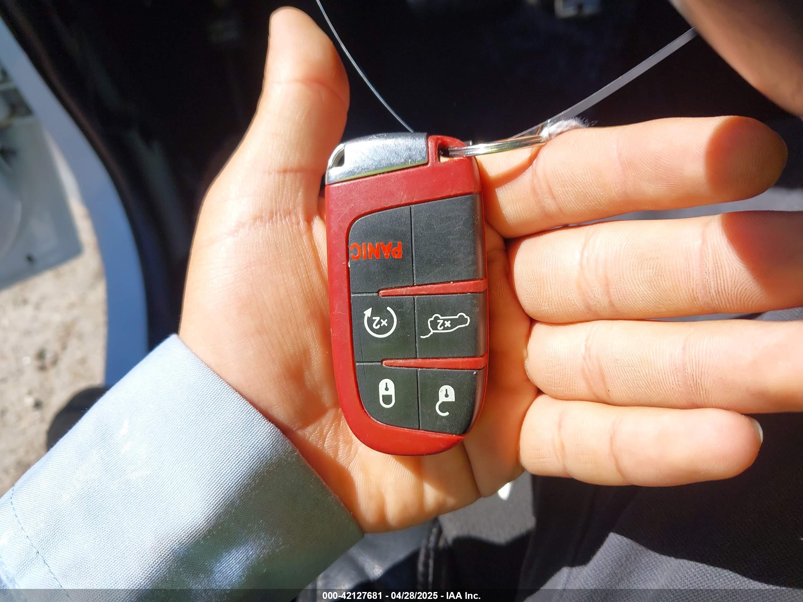 JEEP GRAND image 11