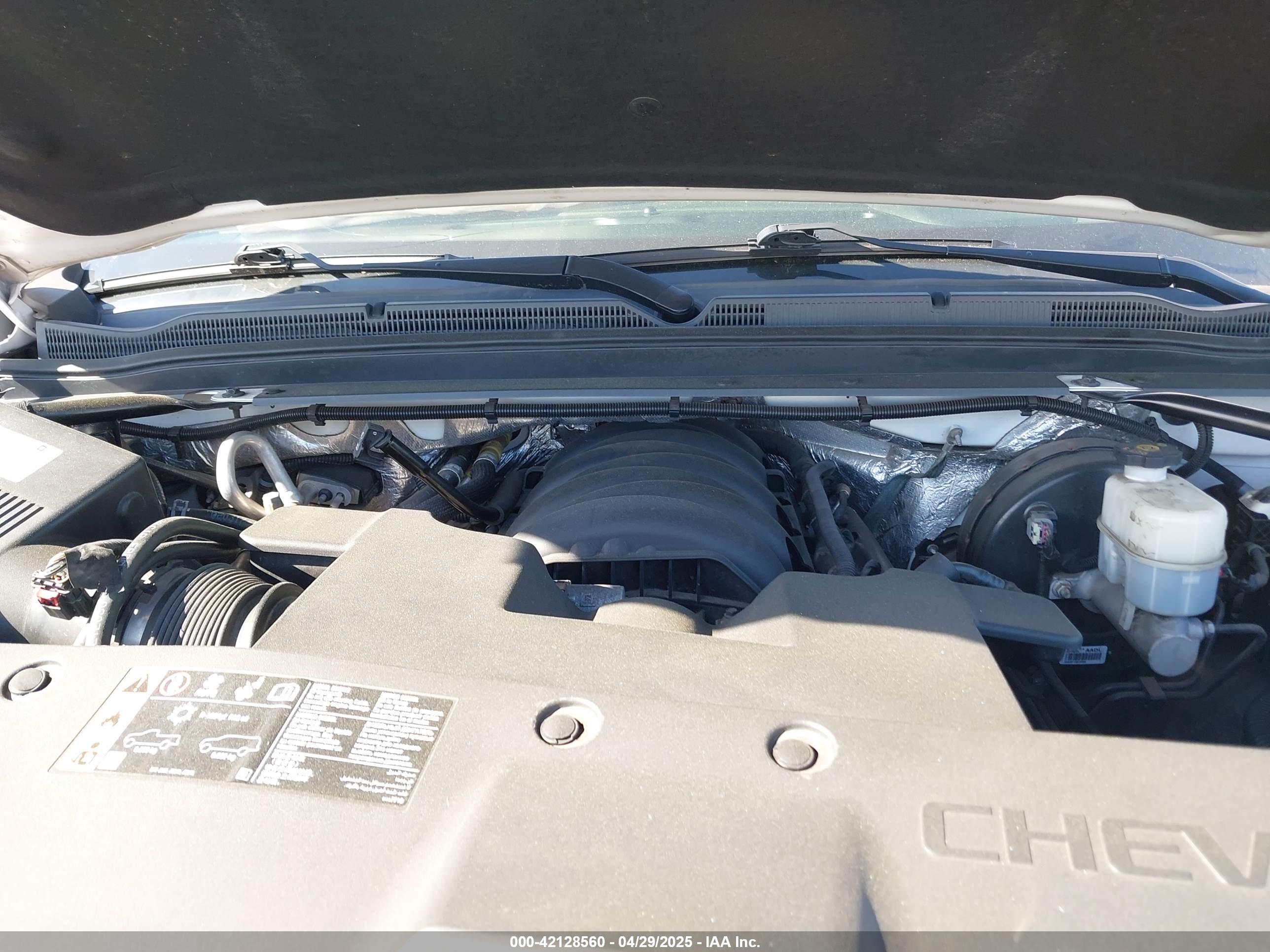 CHEVROLET TAHOE image 10