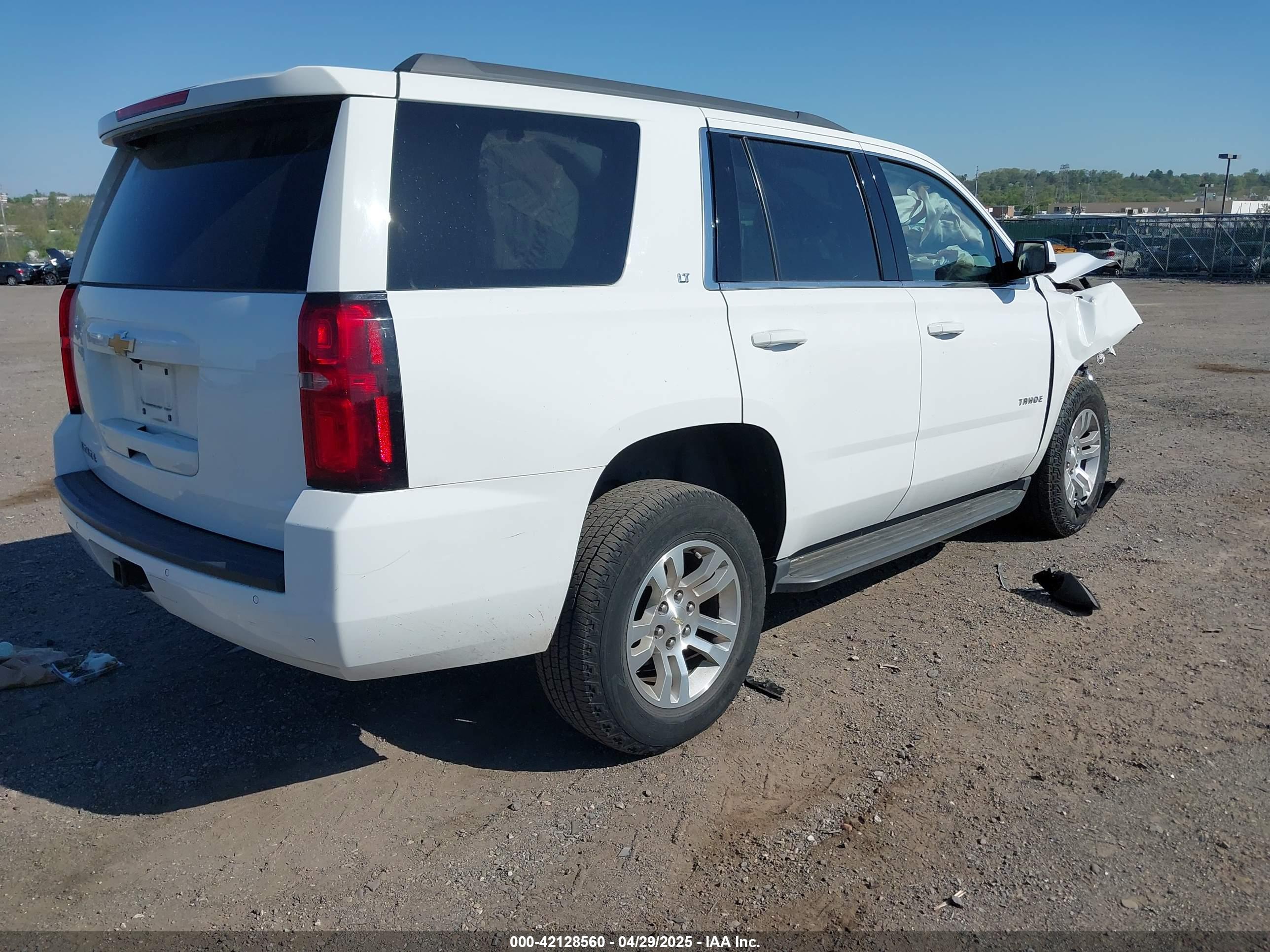 CHEVROLET TAHOE image 4