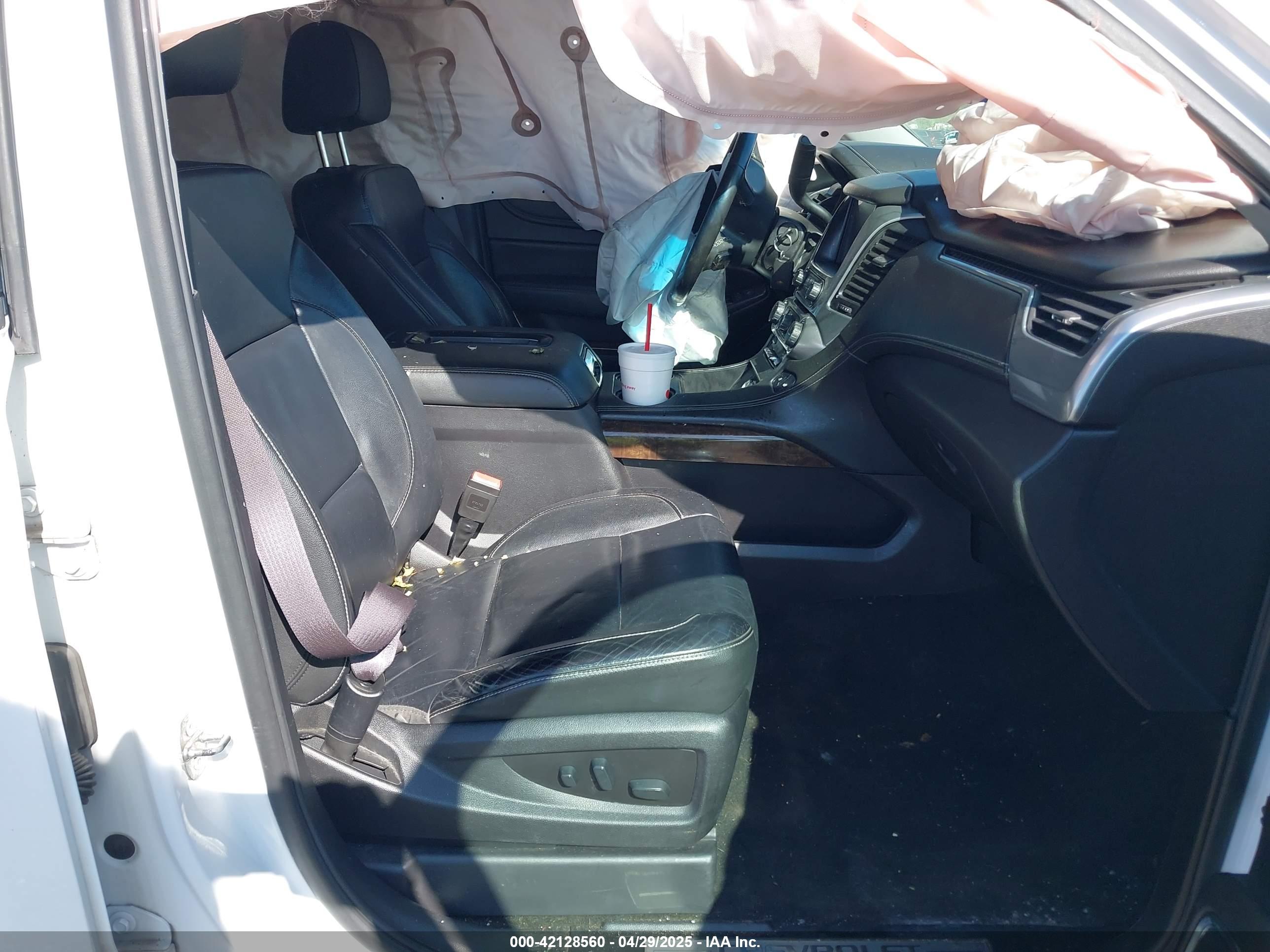 CHEVROLET TAHOE image 5