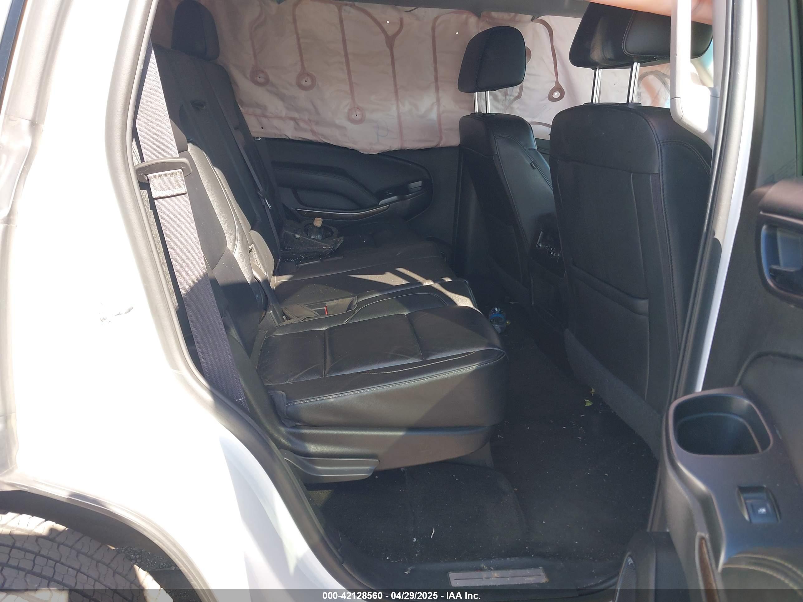 CHEVROLET TAHOE image 8