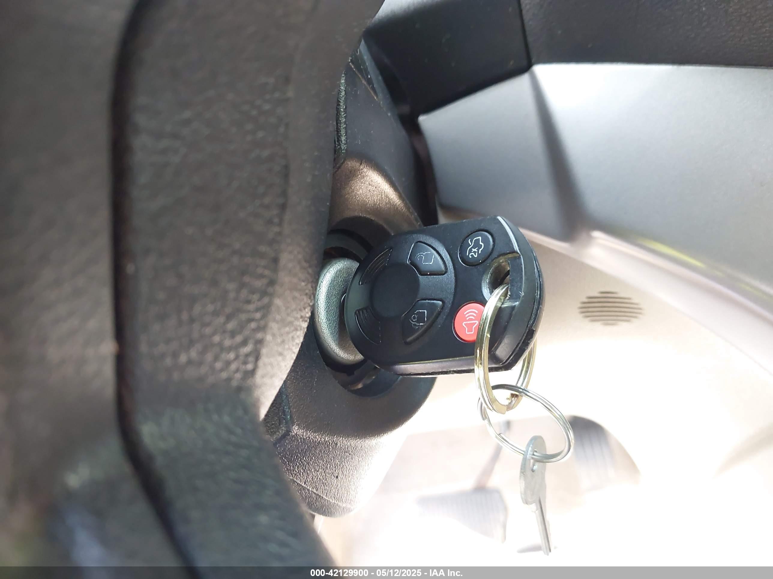 FORD ESCAPE image 11