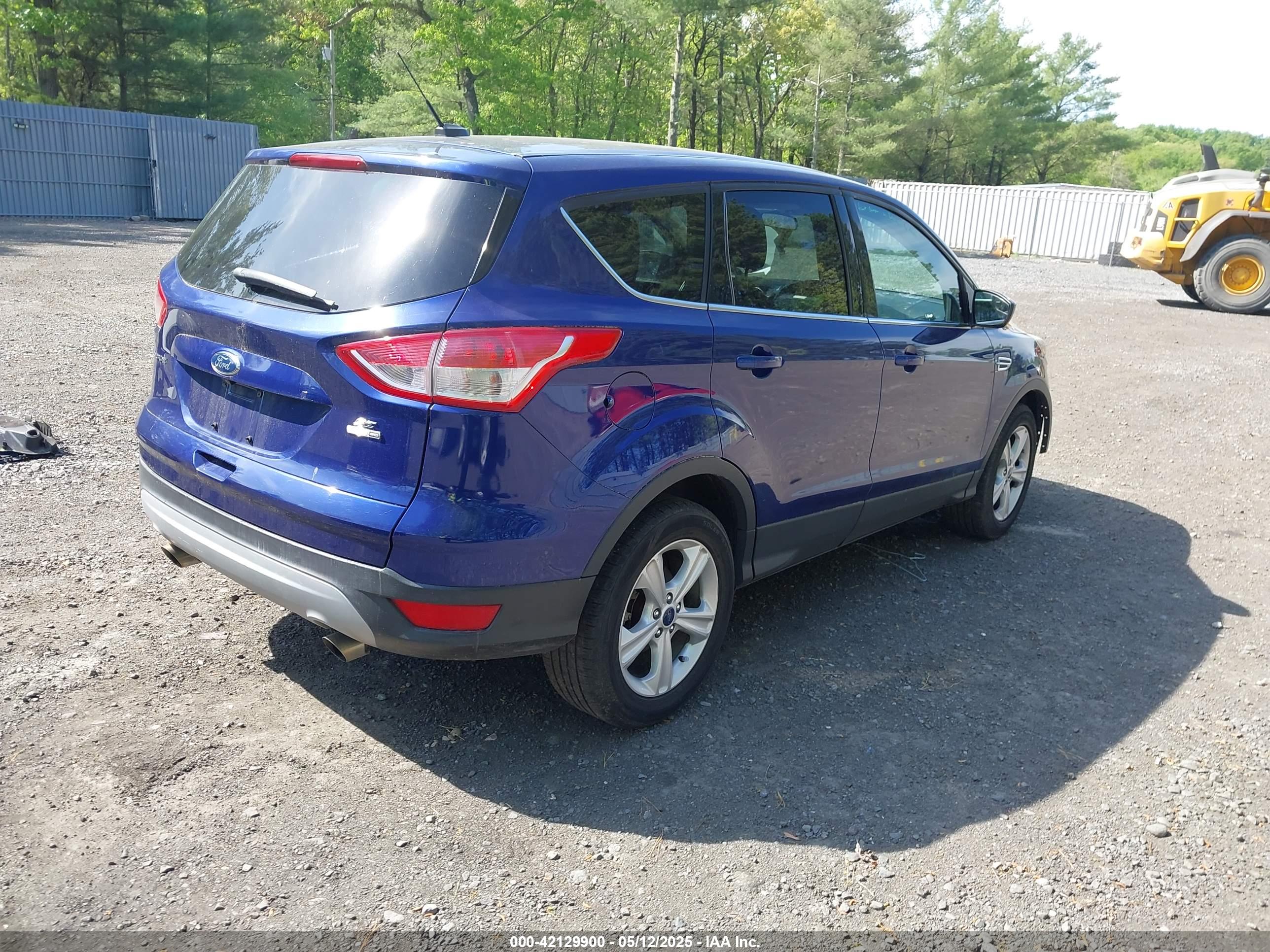 FORD ESCAPE image 4