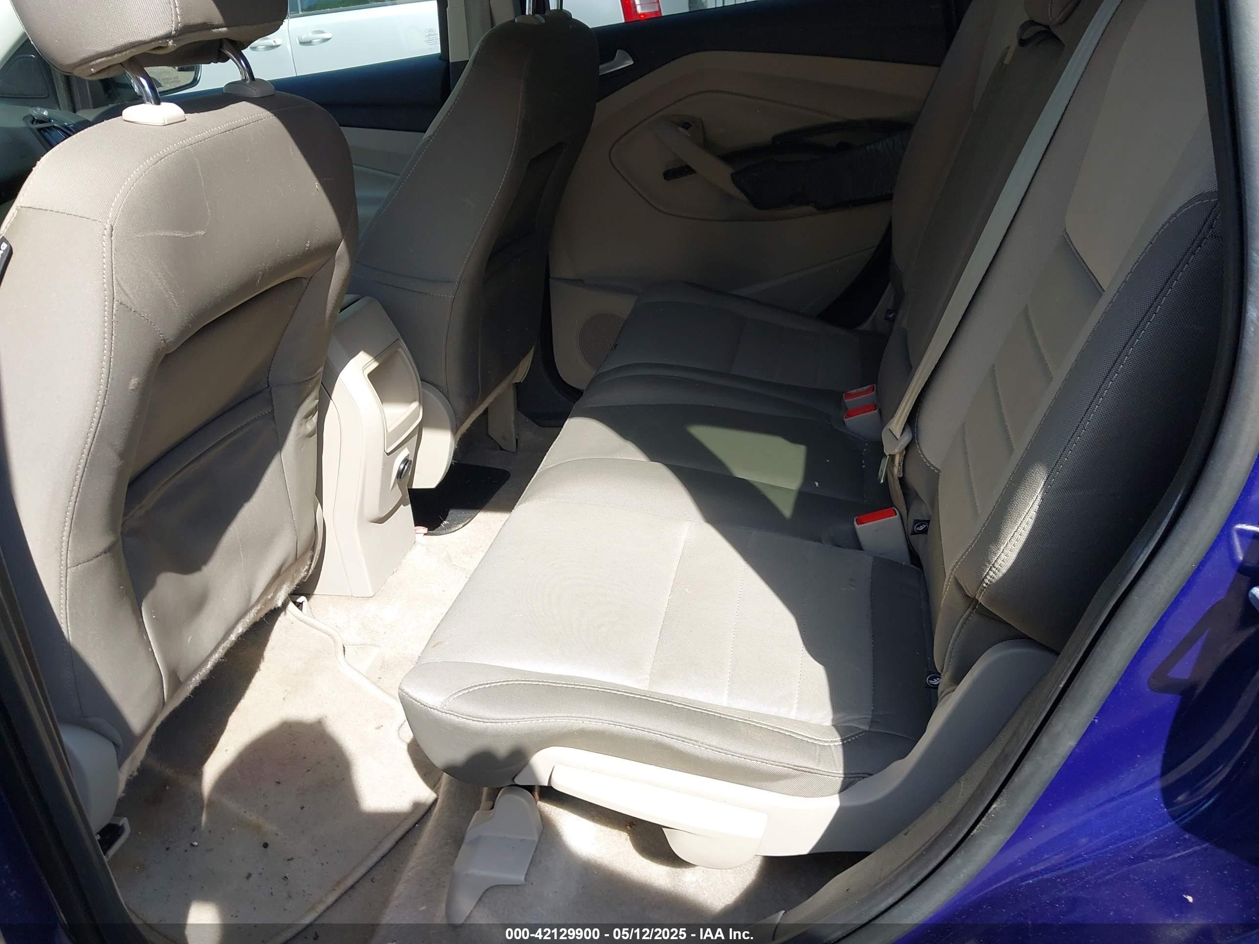 FORD ESCAPE image 8