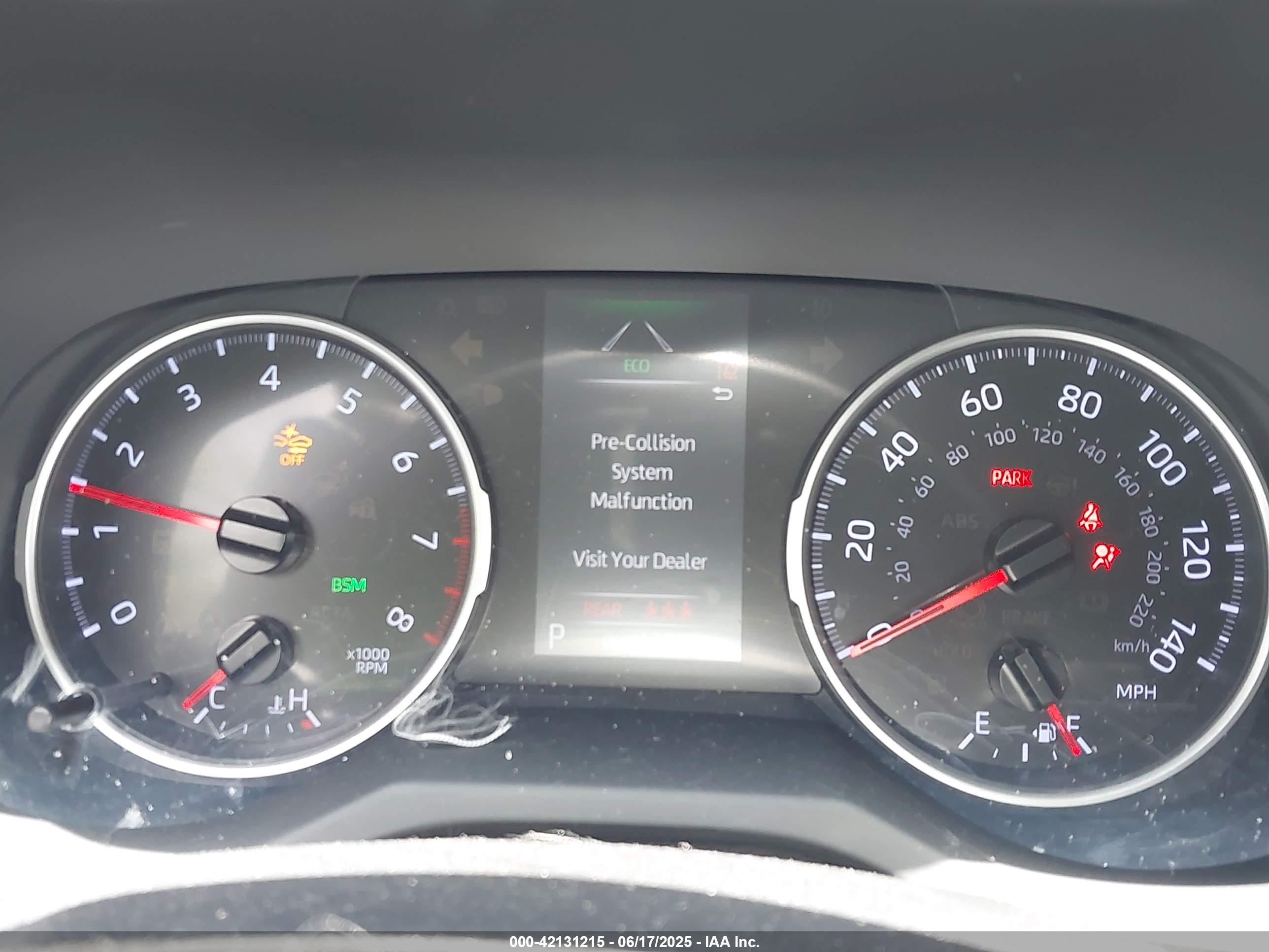 TOYOTA RAV4 image 7