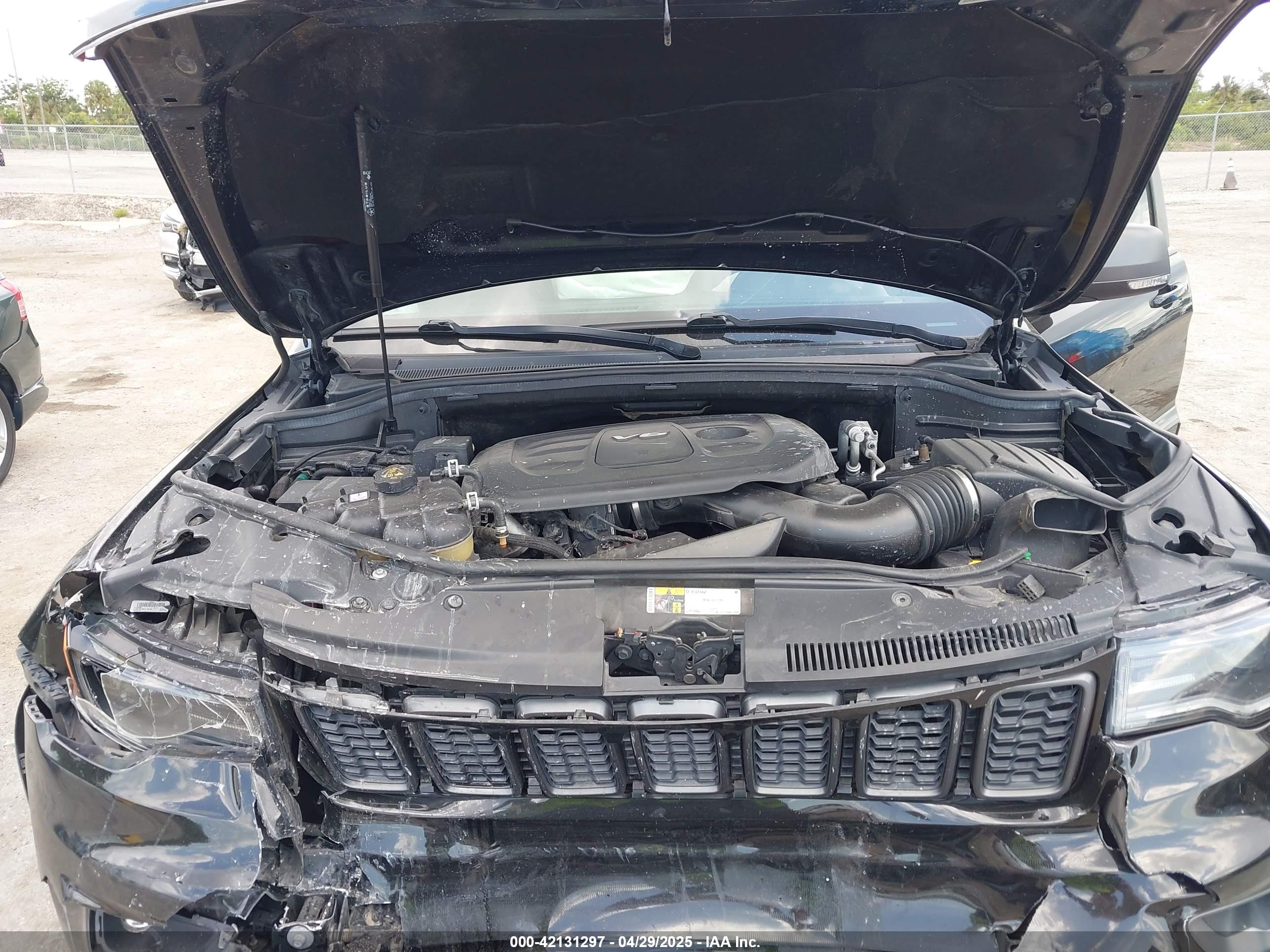 JEEP GRAND image 10