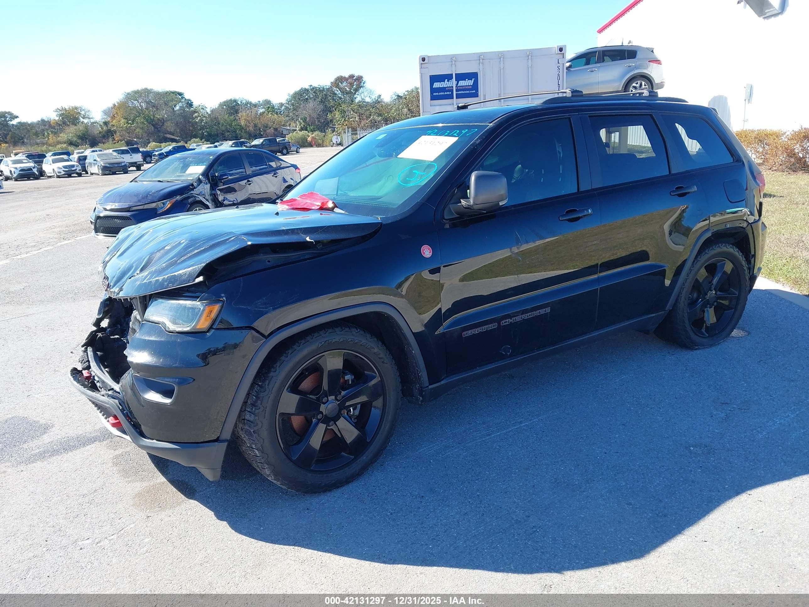 JEEP GRAND image 2