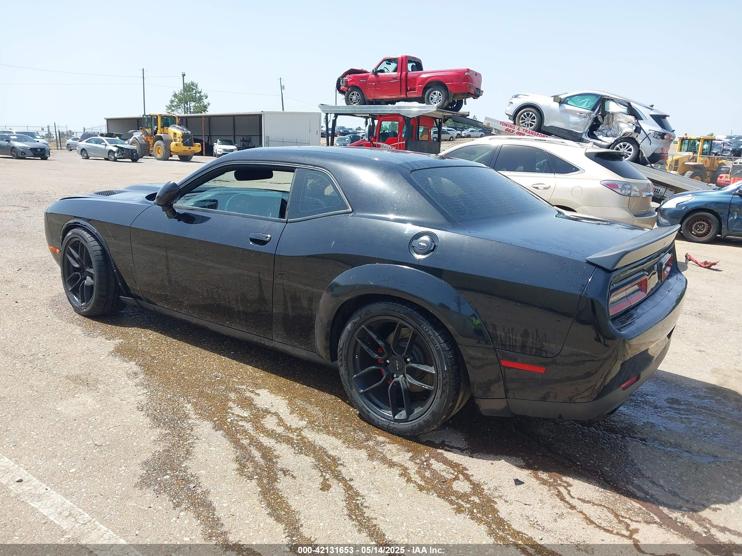 DODGE CHALLENGER image 3