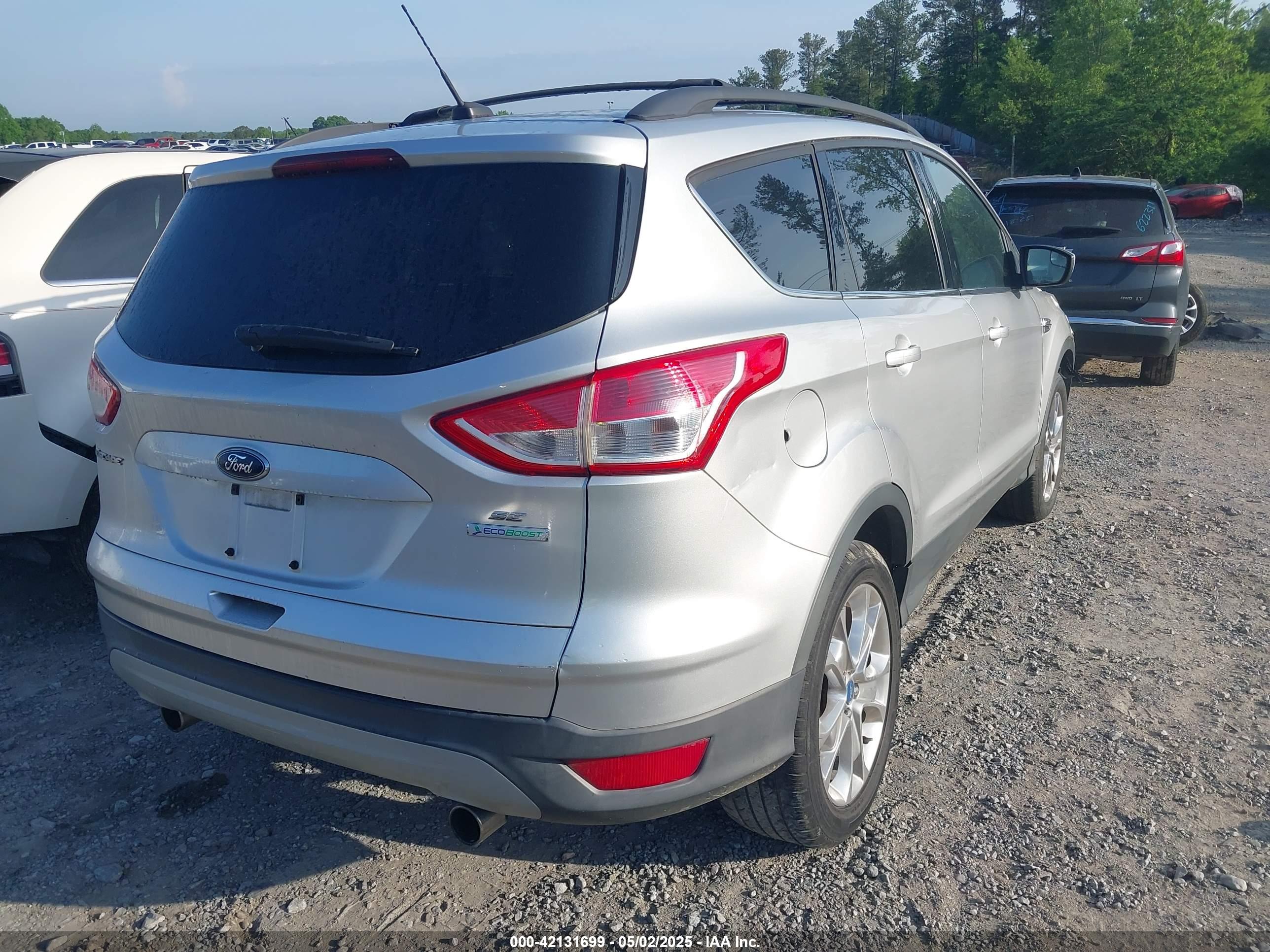 FORD ESCAPE image 4
