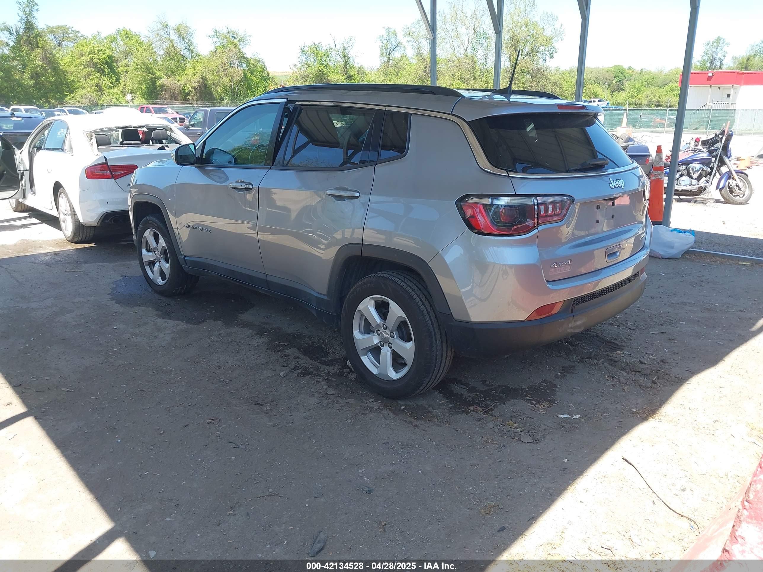 JEEP COMPASS image 3