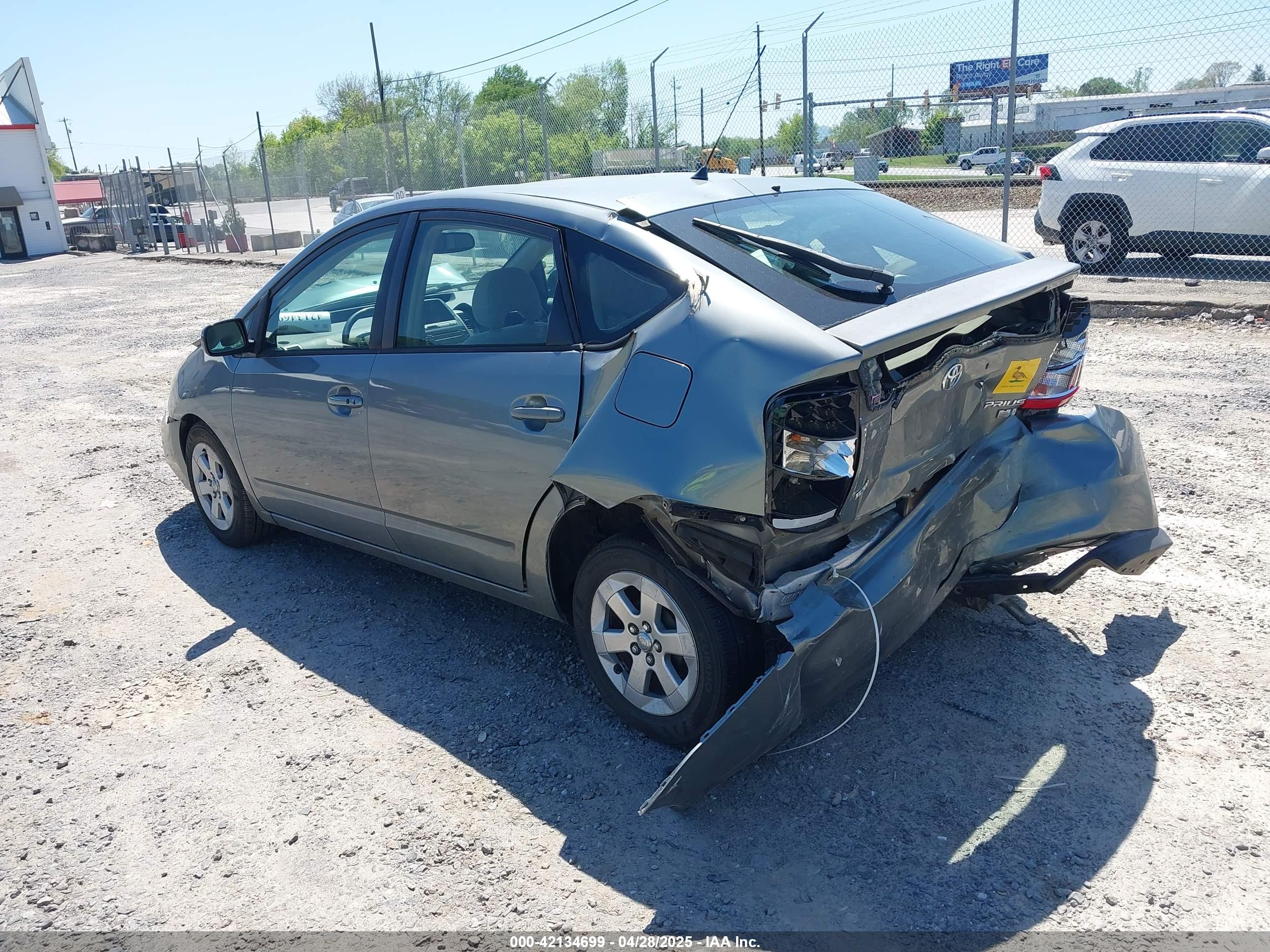 TOYOTA PRIUS image 3