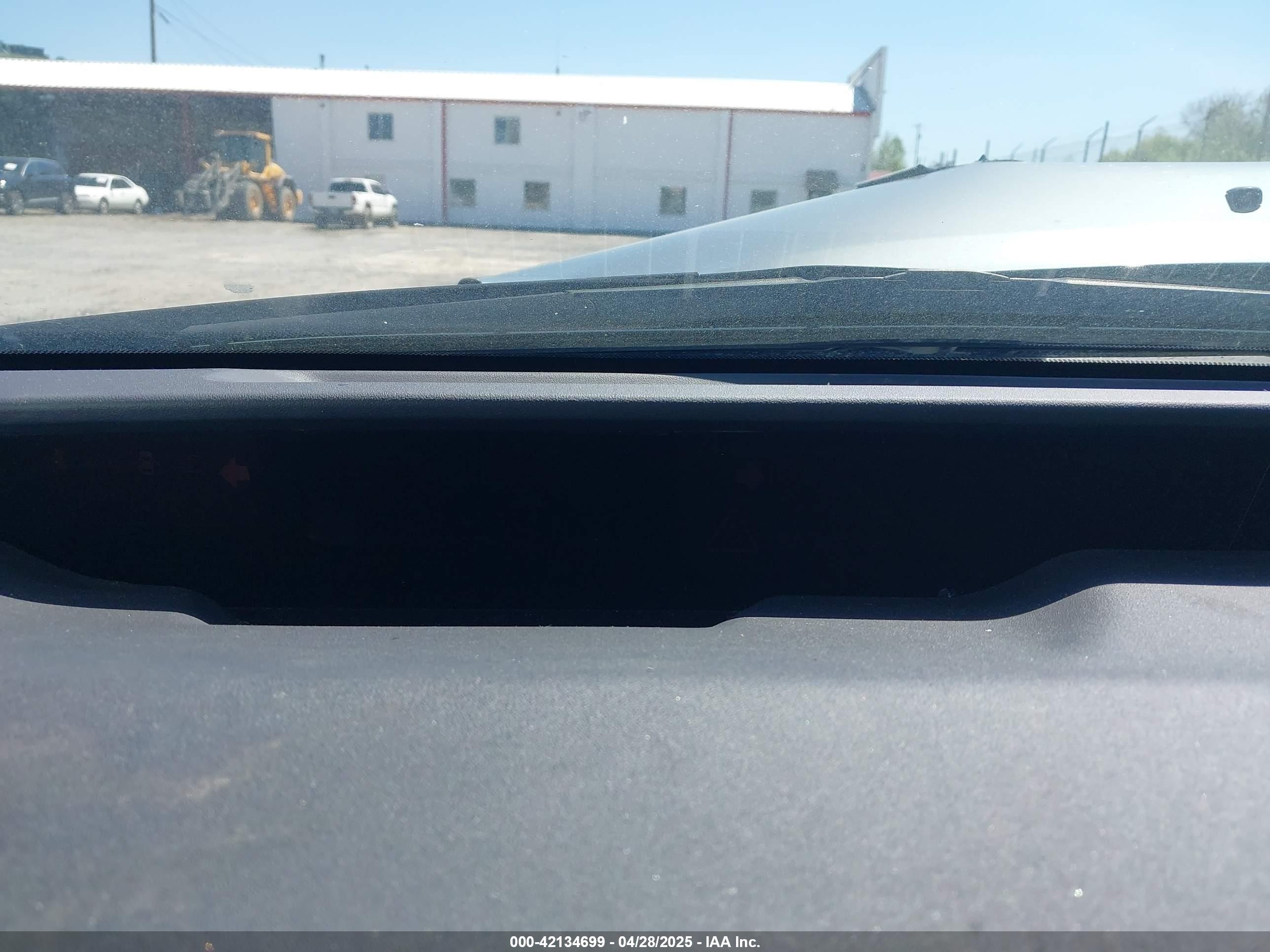 TOYOTA PRIUS image 7