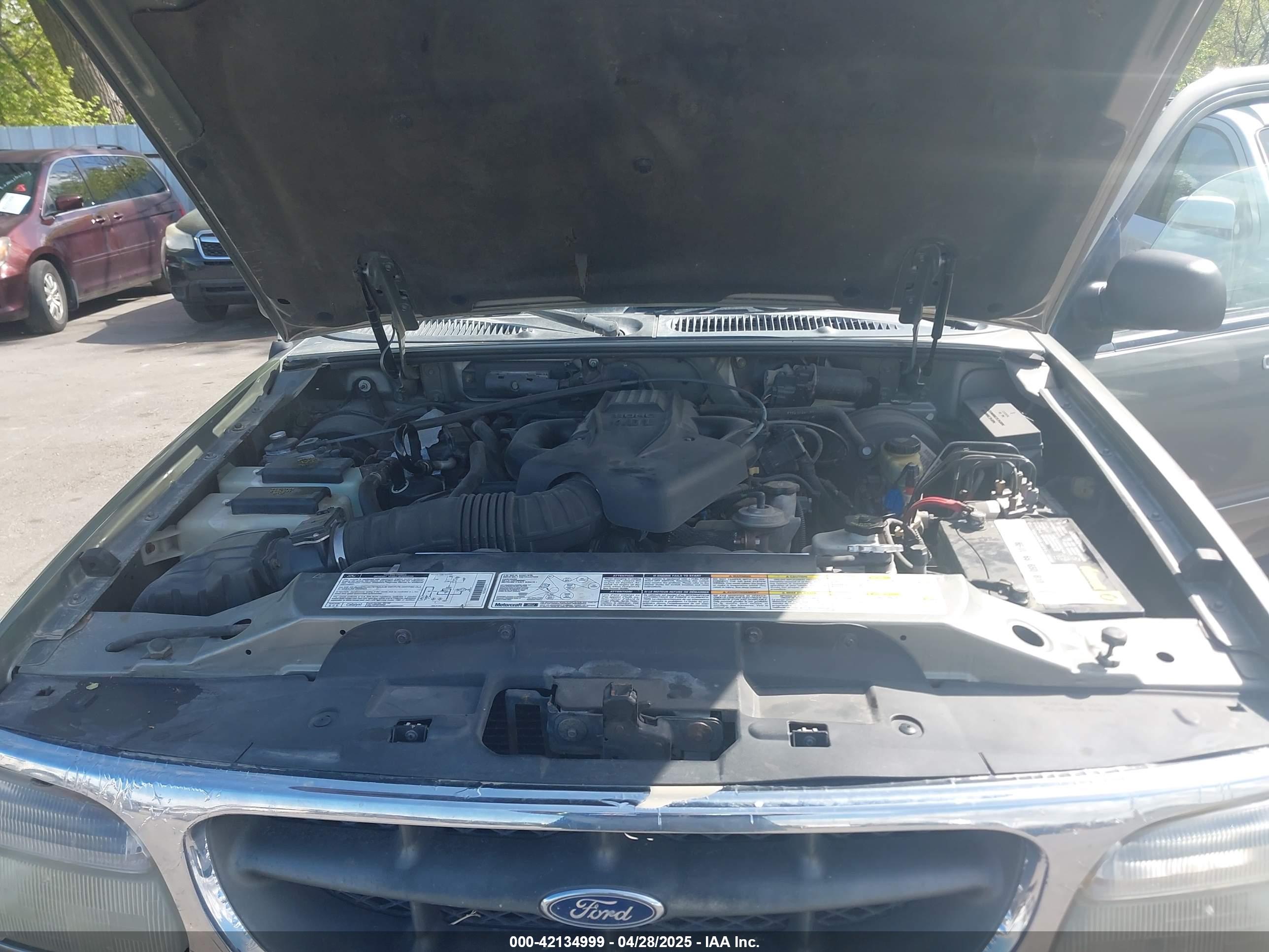 FORD EXPLORER image 10