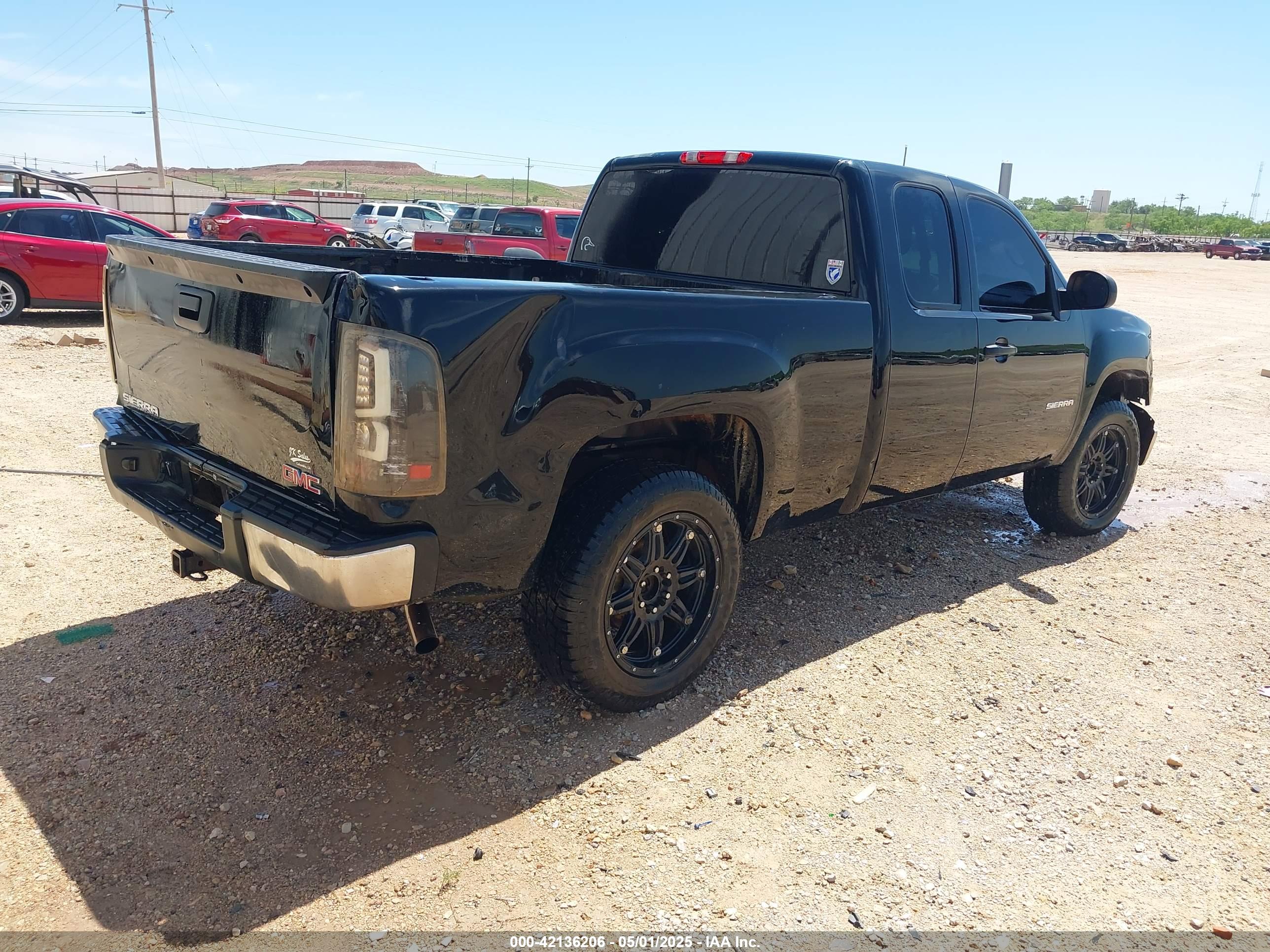GMC SIERRA image 4