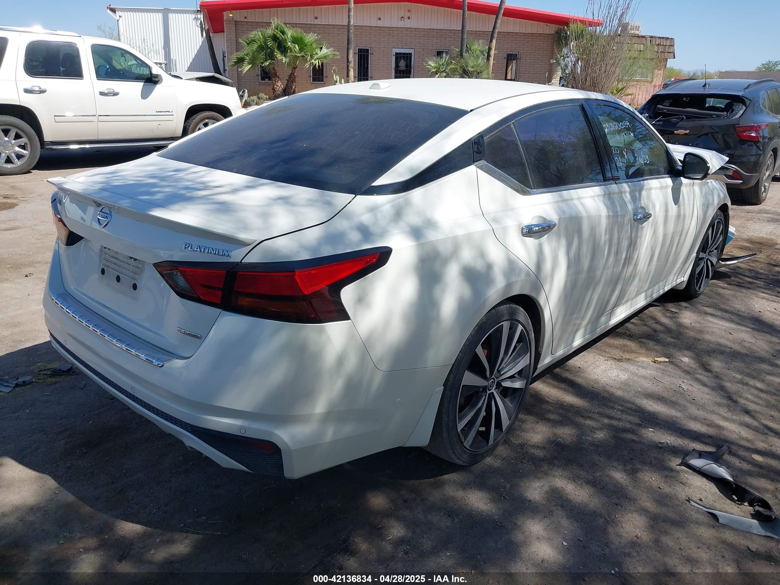 NISSAN ALTIMA image 4