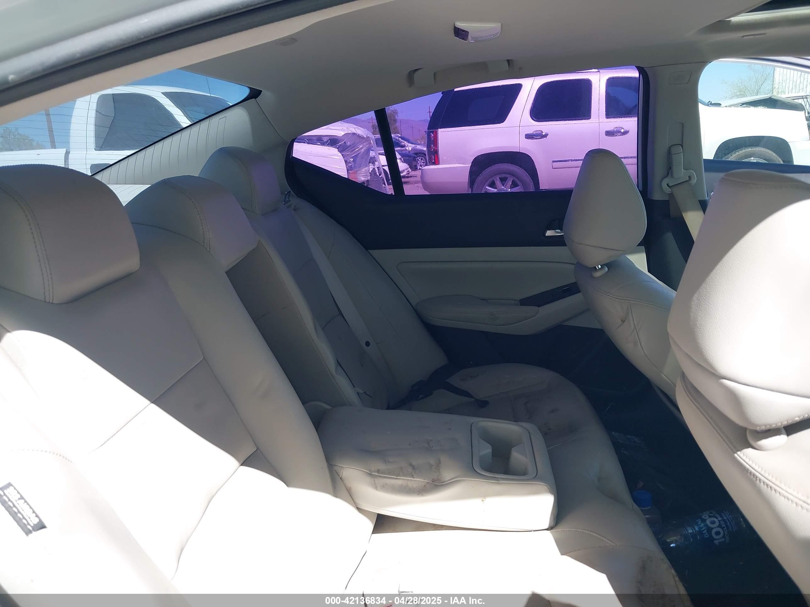 NISSAN ALTIMA image 8