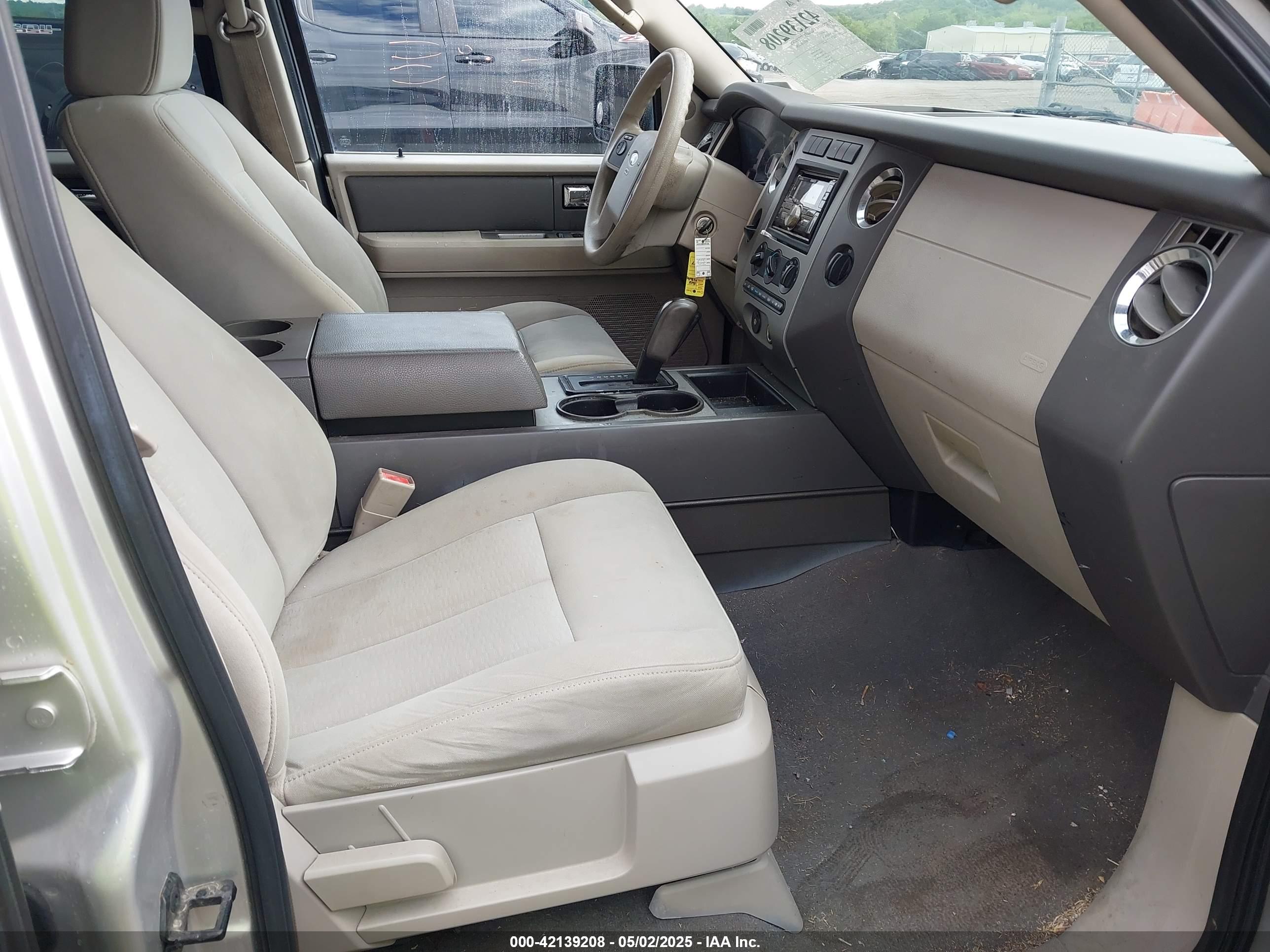FORD EXPEDITION image 5
