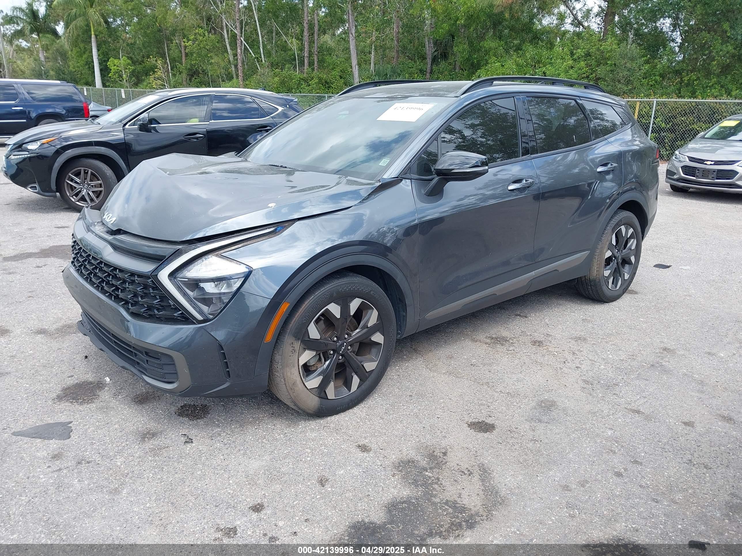 KIA SPORTAGE image 2