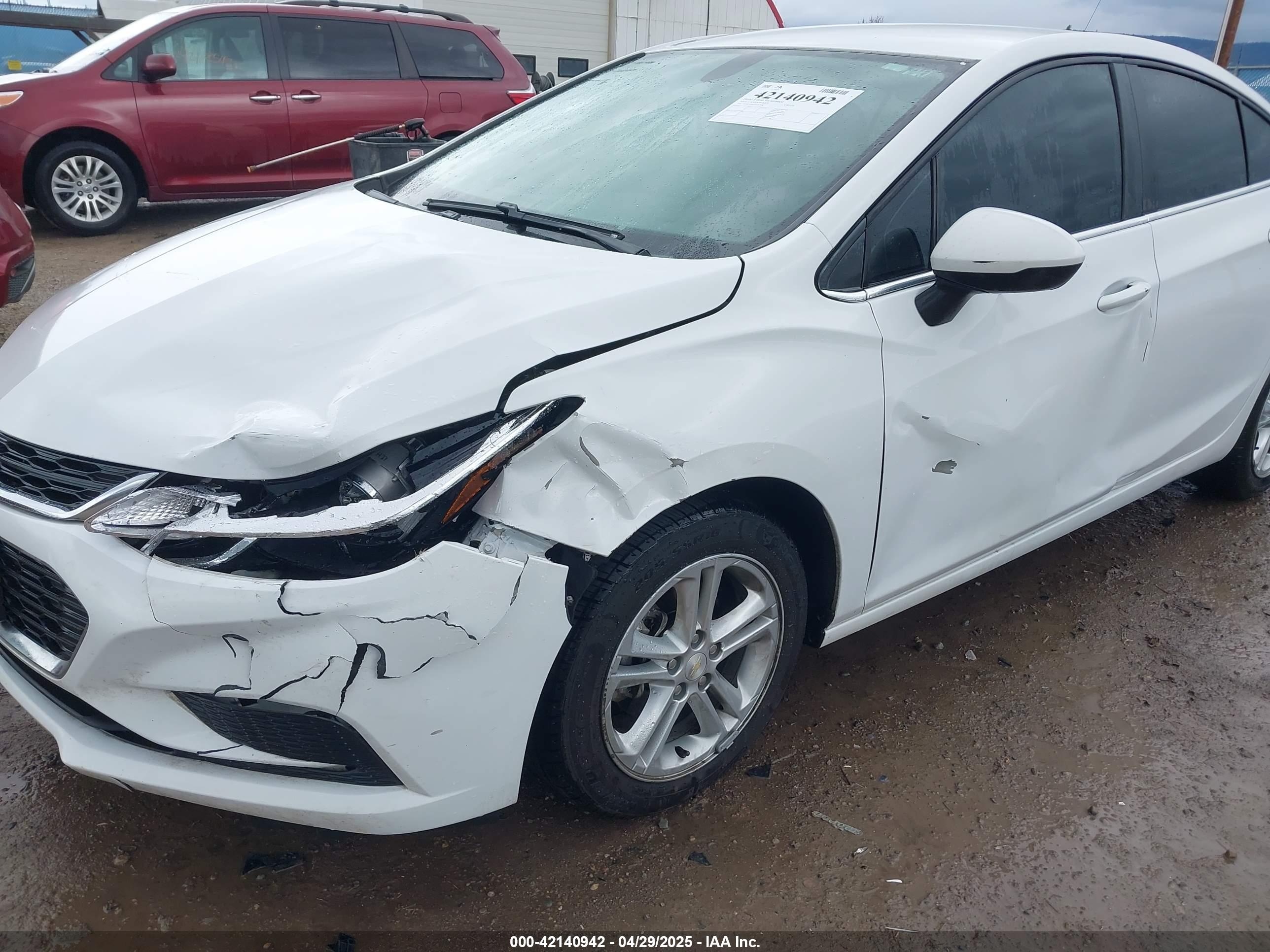 CHEVROLET CRUZE image 6