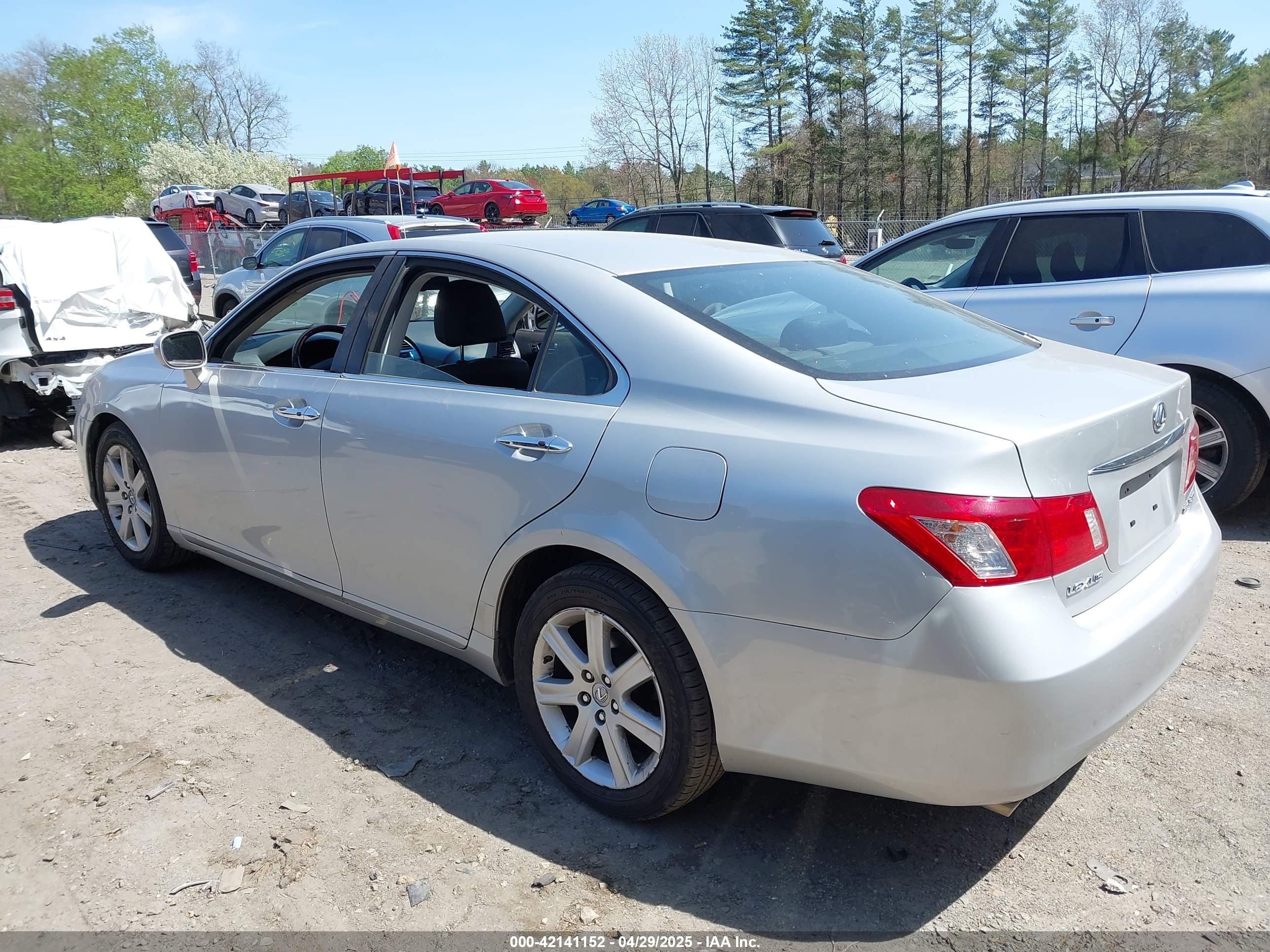 LEXUS ES image 3