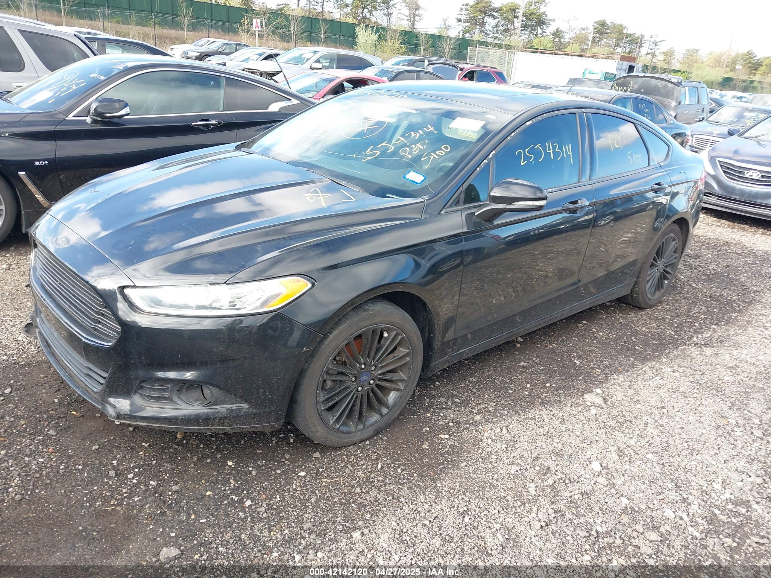 FORD FUSION image 2