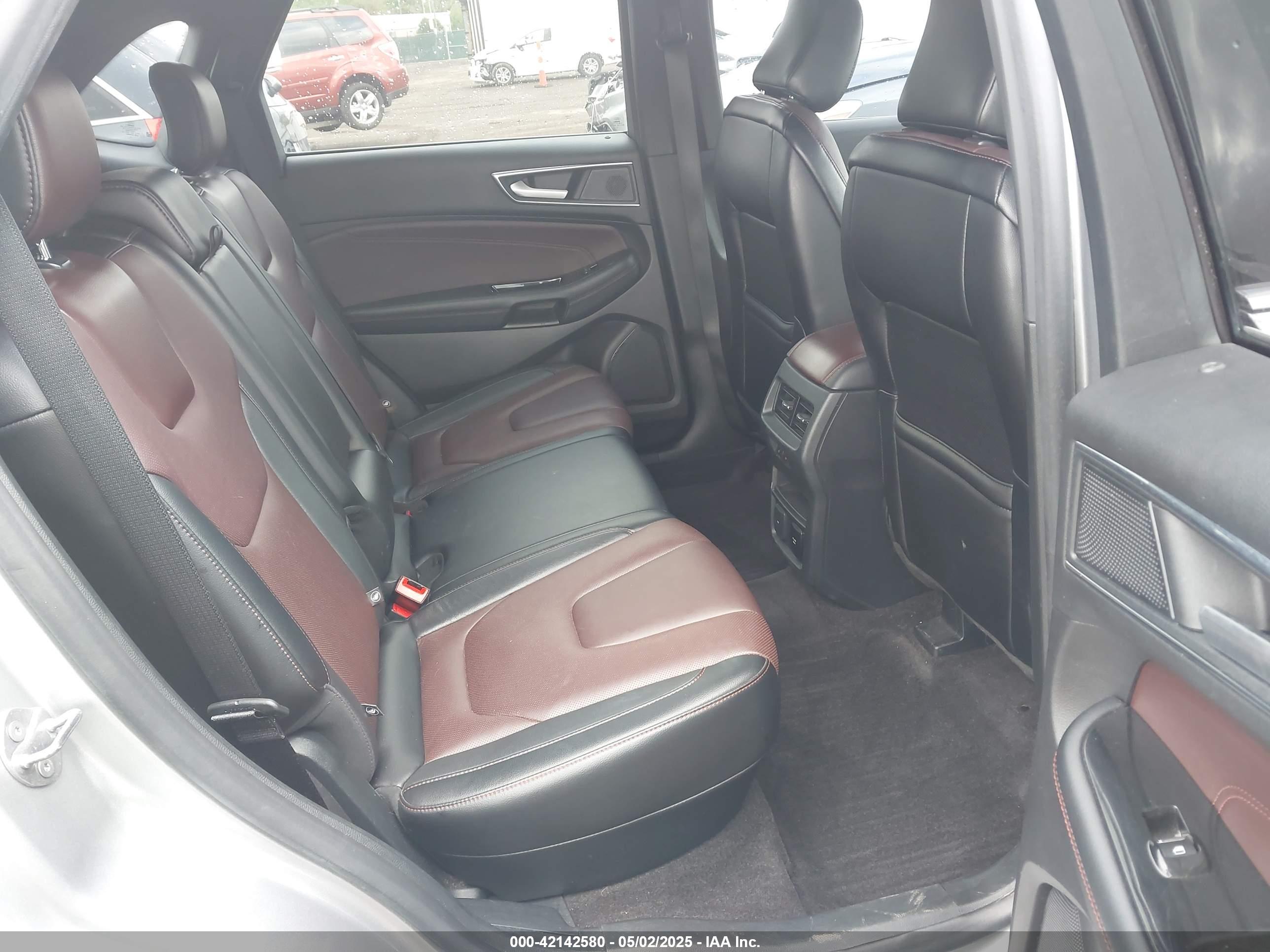FORD EDGE image 8