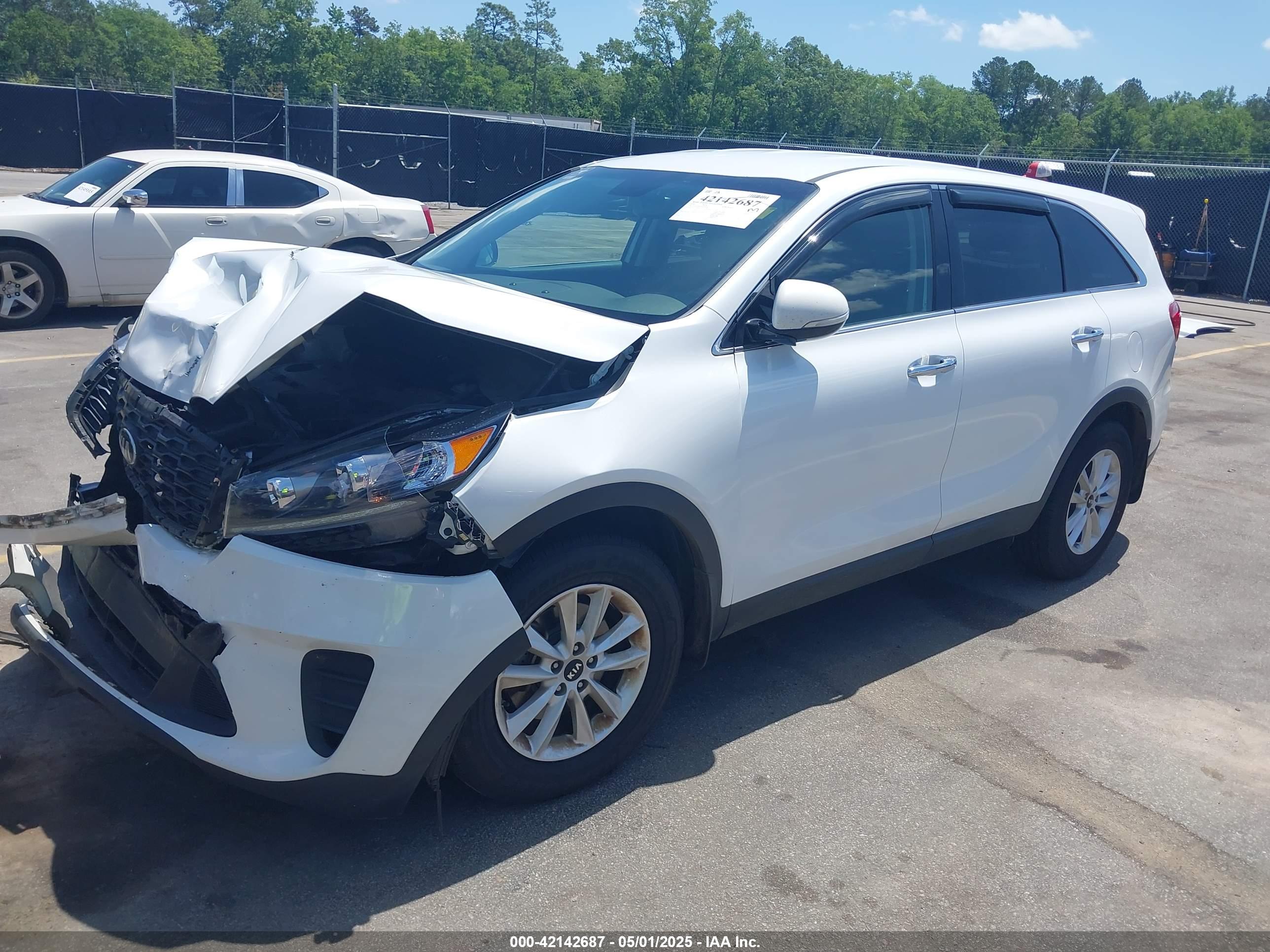 KIA SORENTO image 2