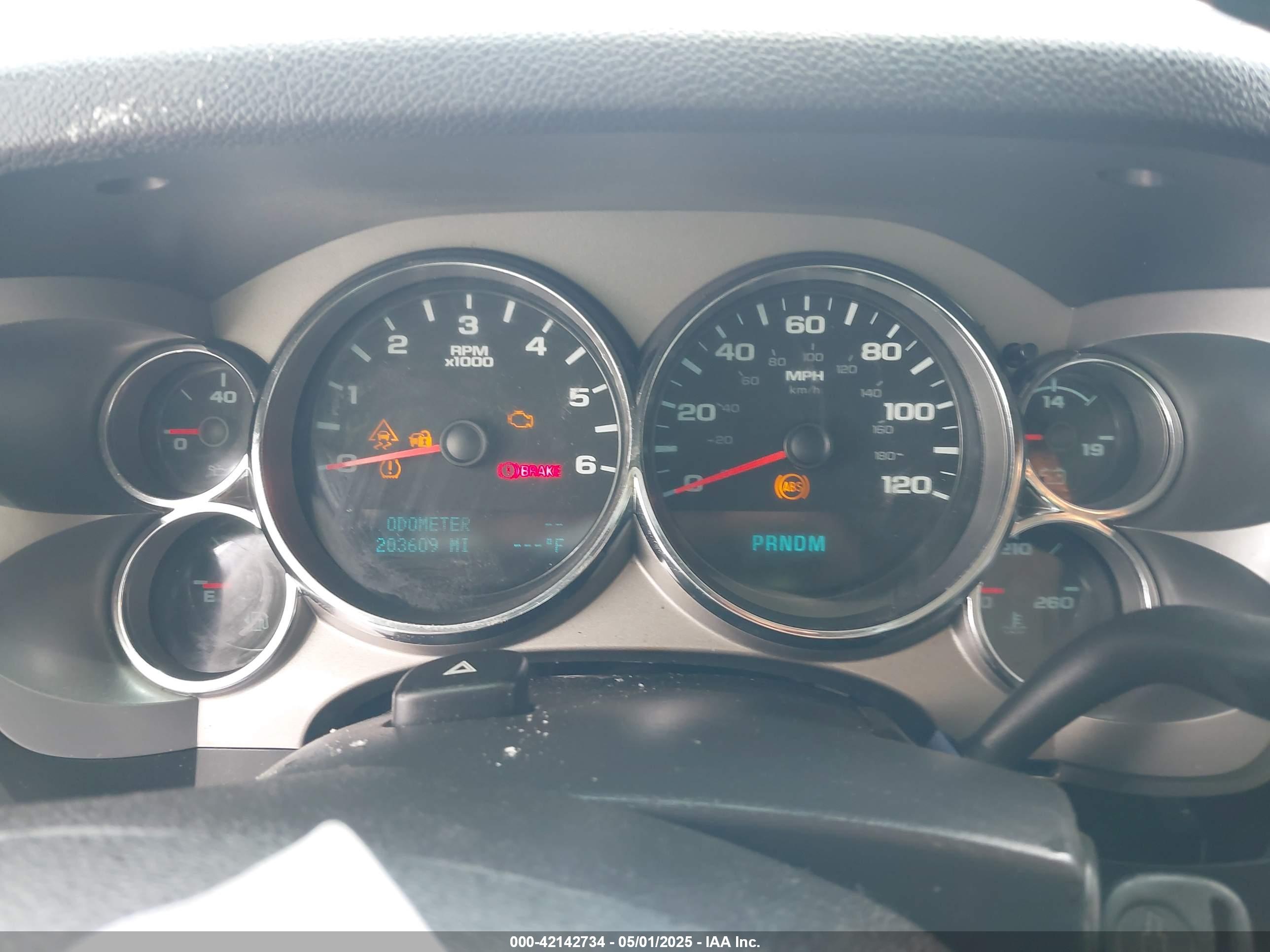CHEVROLET SILVERADO image 7