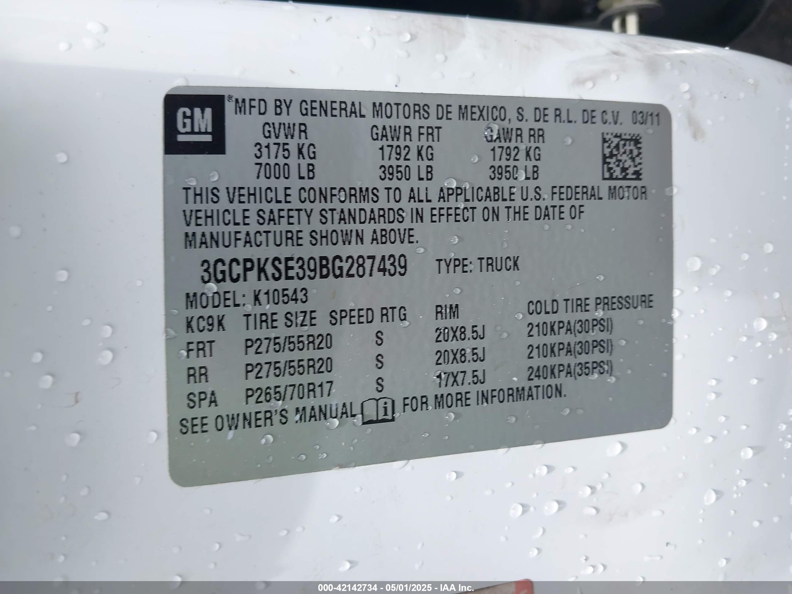 CHEVROLET SILVERADO image 9