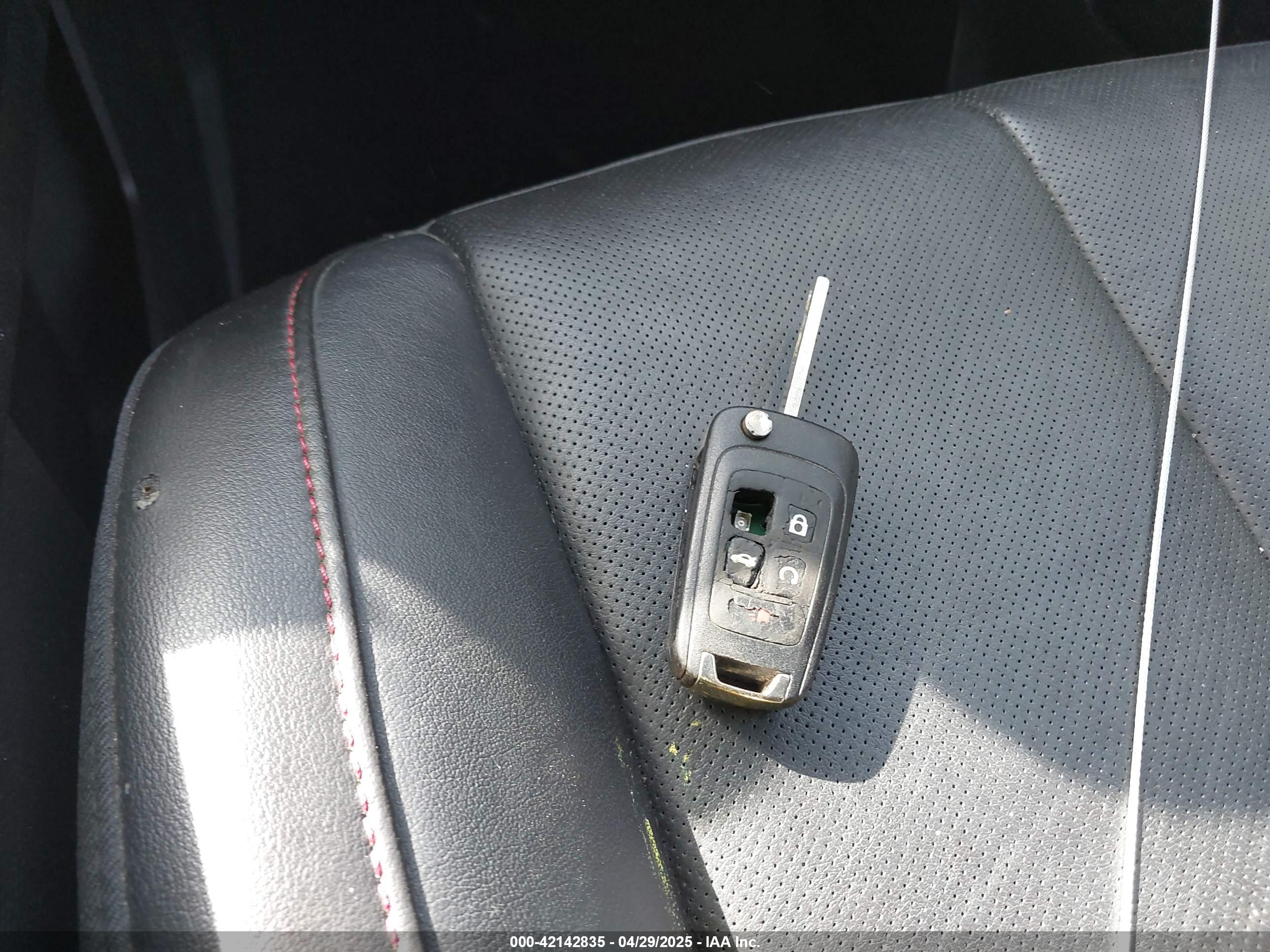 CHEVROLET EQUINOX image 11