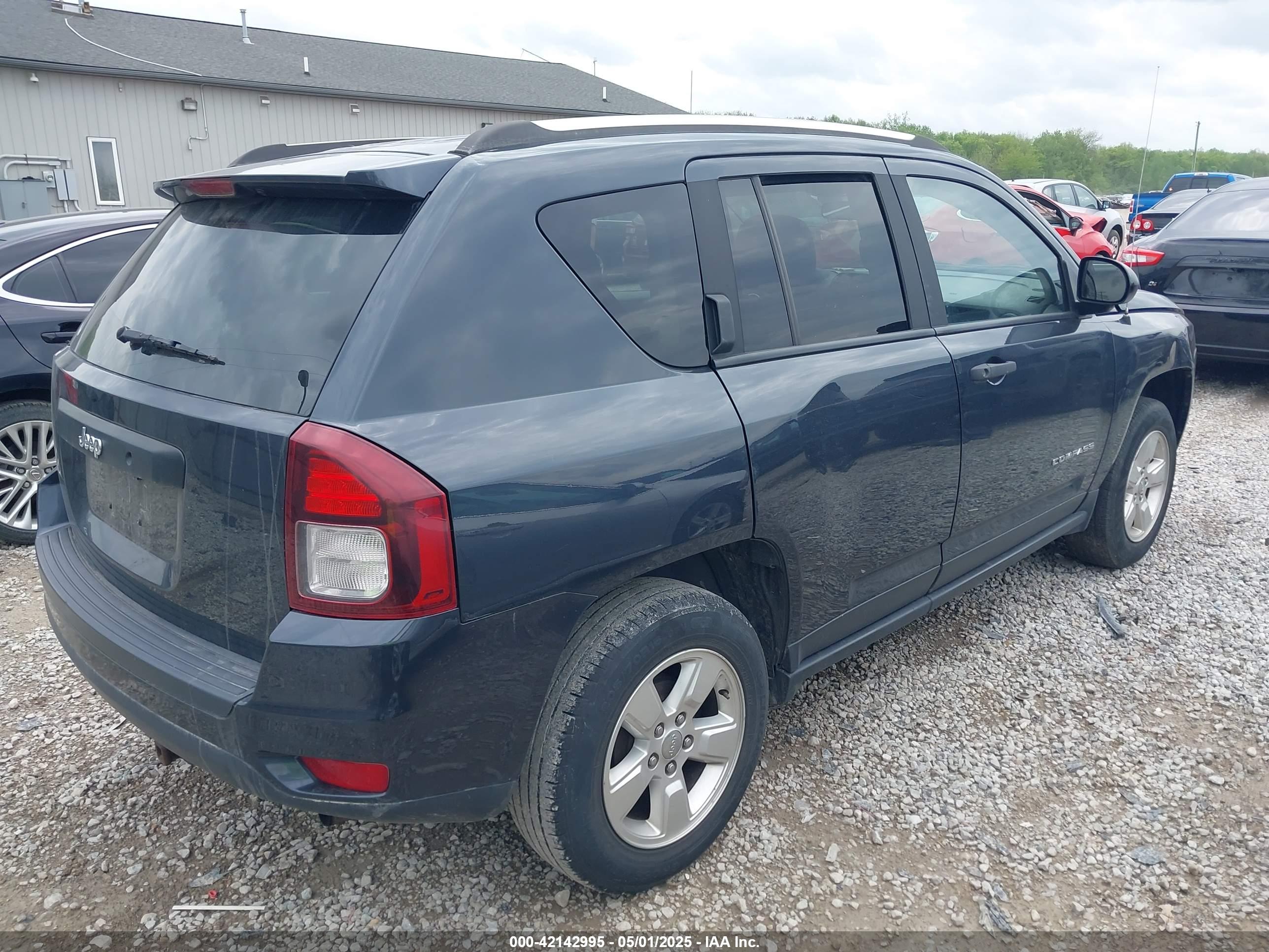 JEEP COMPASS image 4