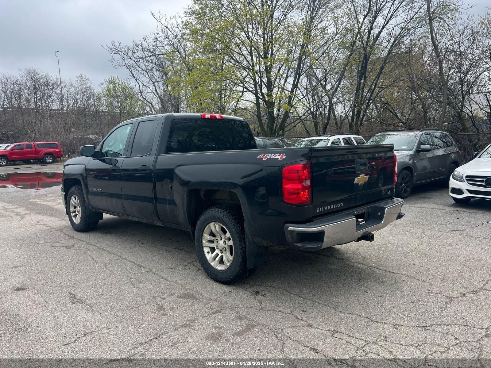 CHEVROLET SILVERADO image 3