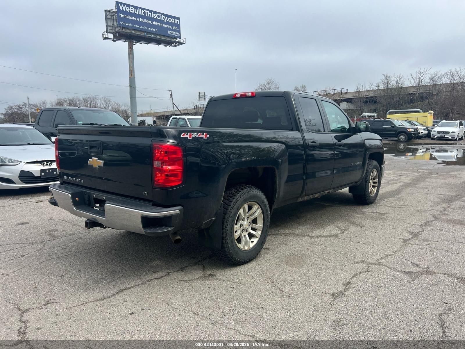 CHEVROLET SILVERADO image 4