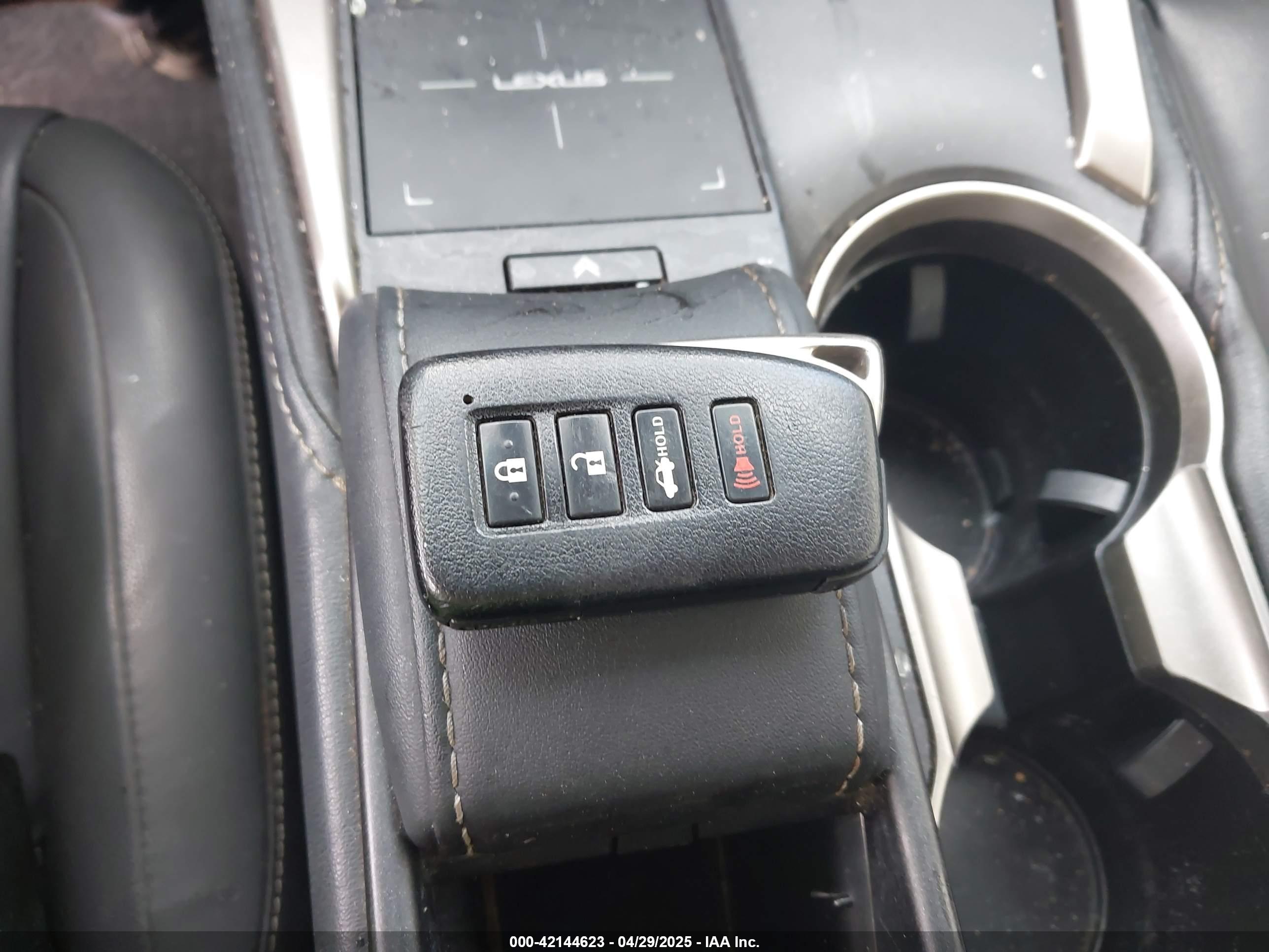 LEXUS NX image 11