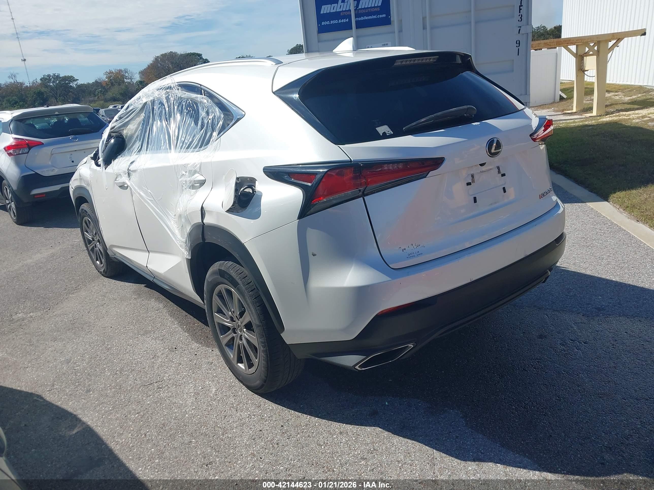 LEXUS NX image 3