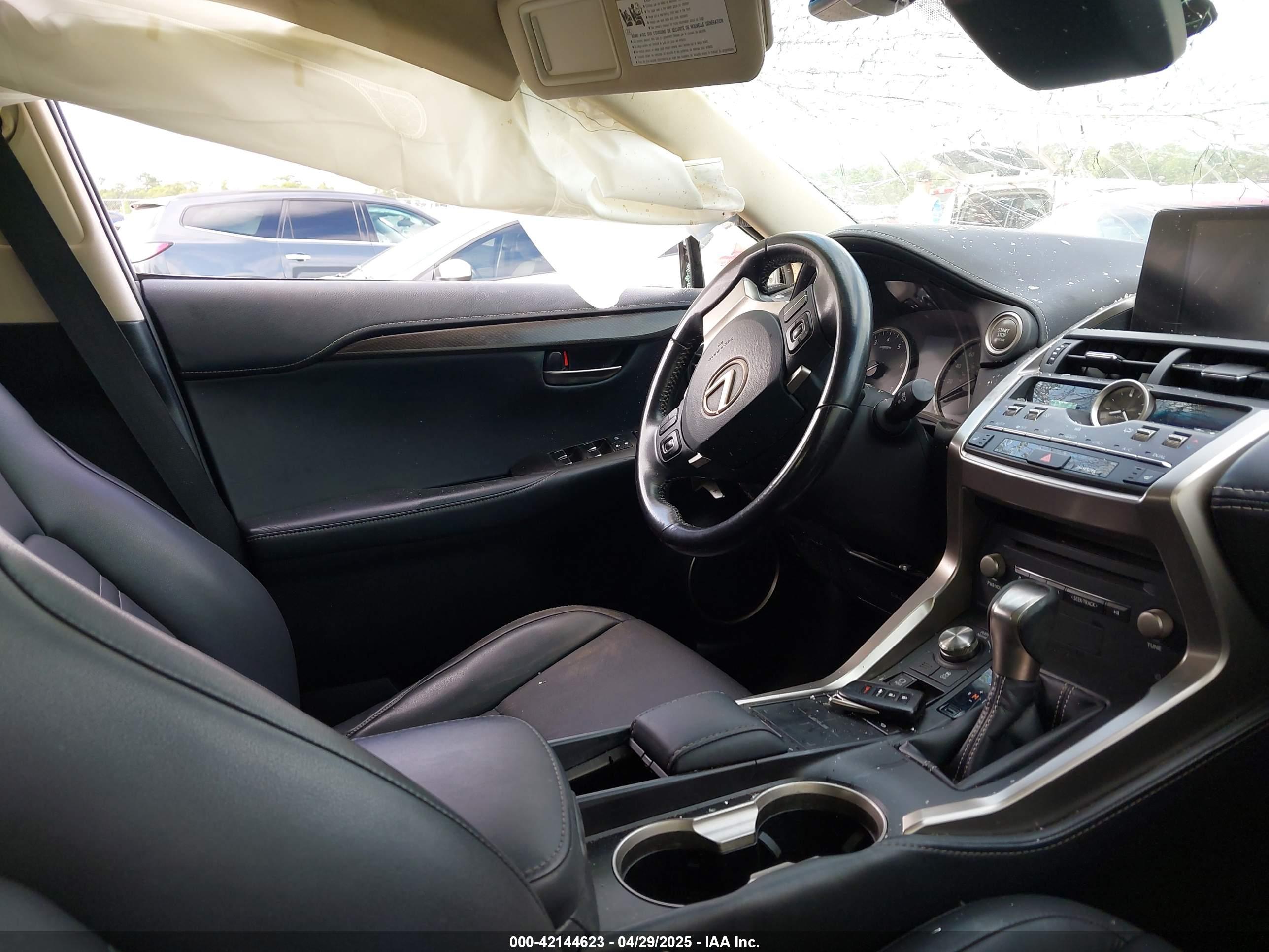 LEXUS NX image 5