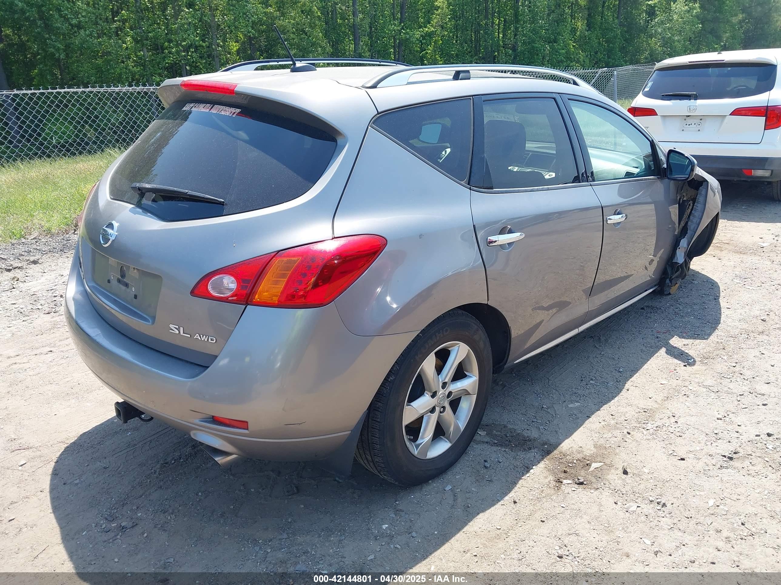NISSAN MURANO image 4