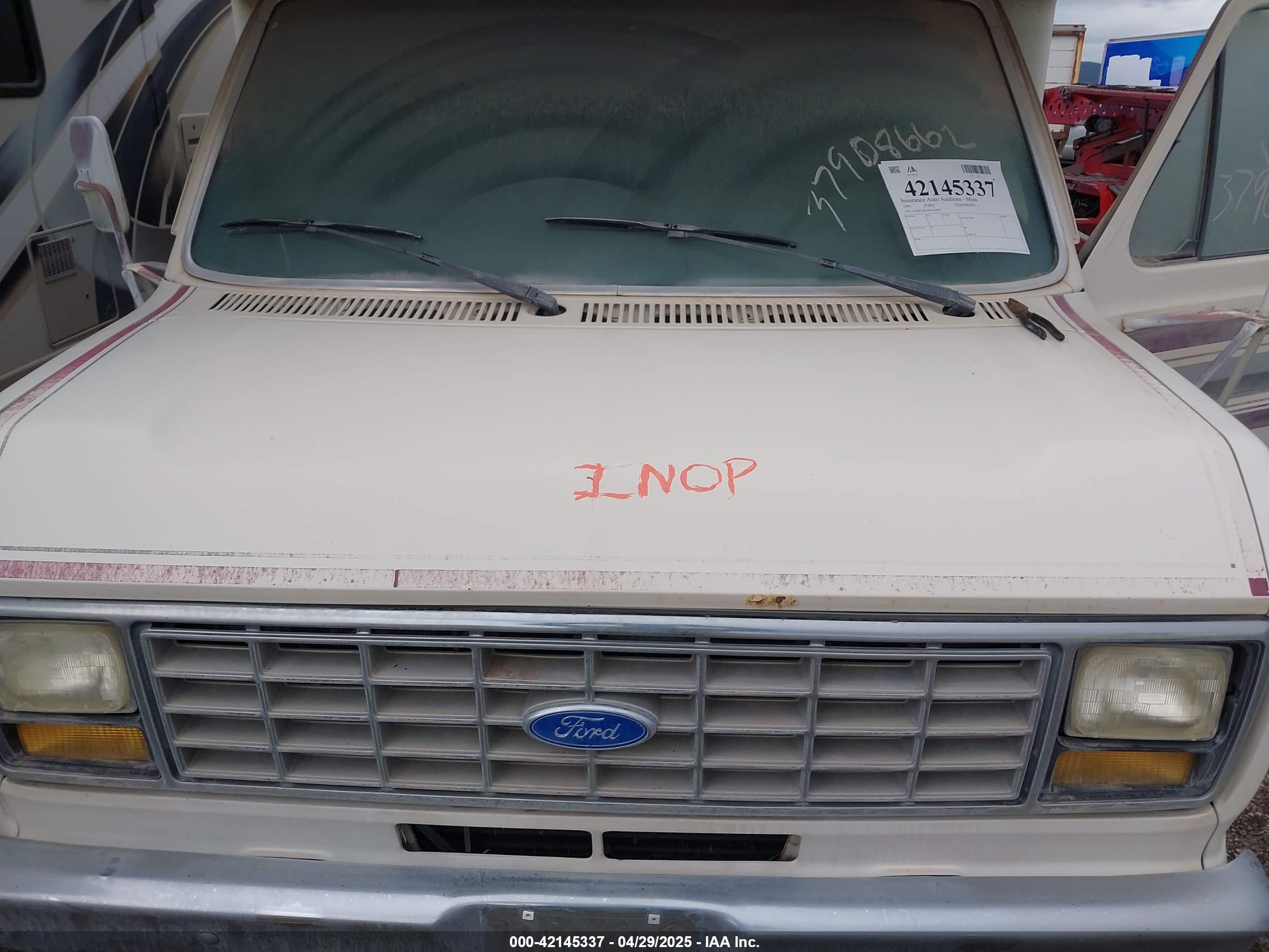 FORD ECONOLINE image 10