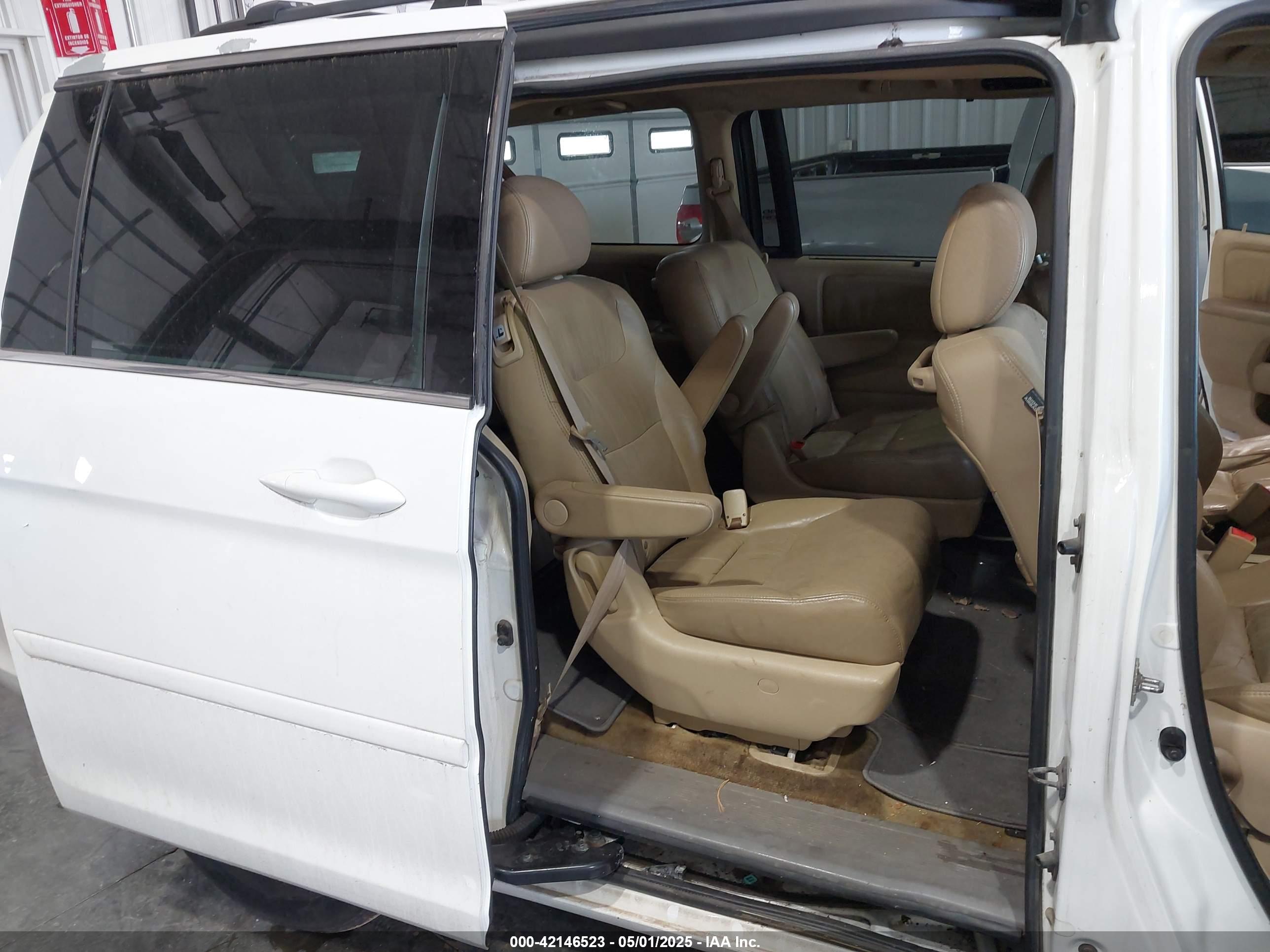 HONDA ODYSSEY image 8