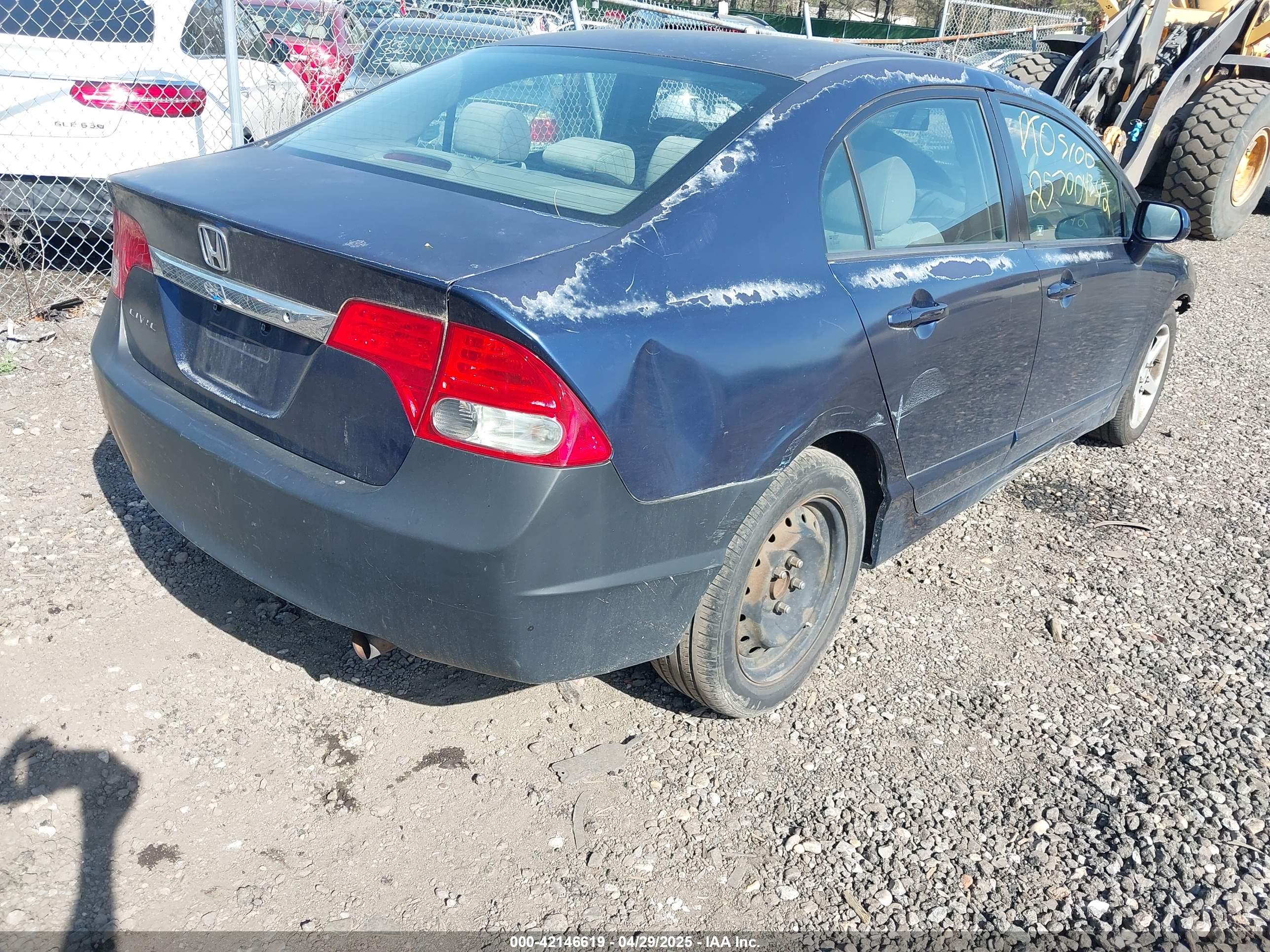 HONDA CIVIC image 4