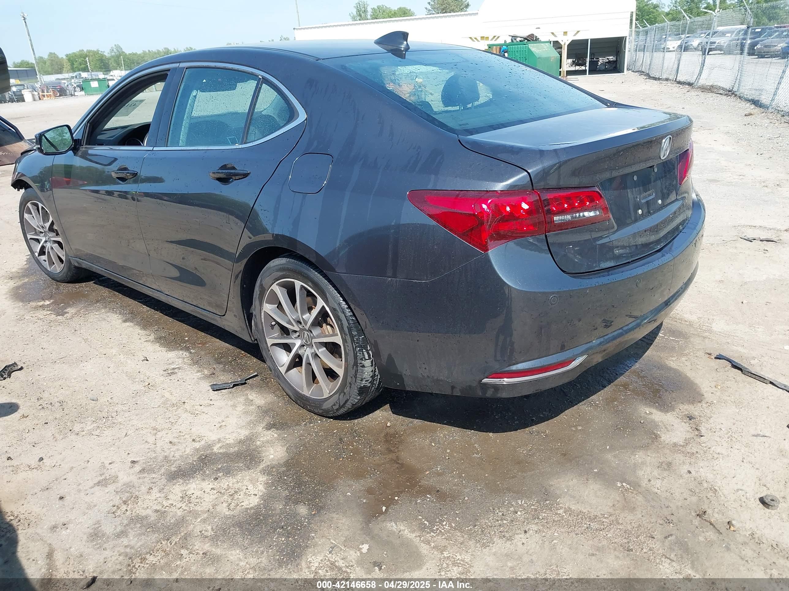 ACURA TLX image 3