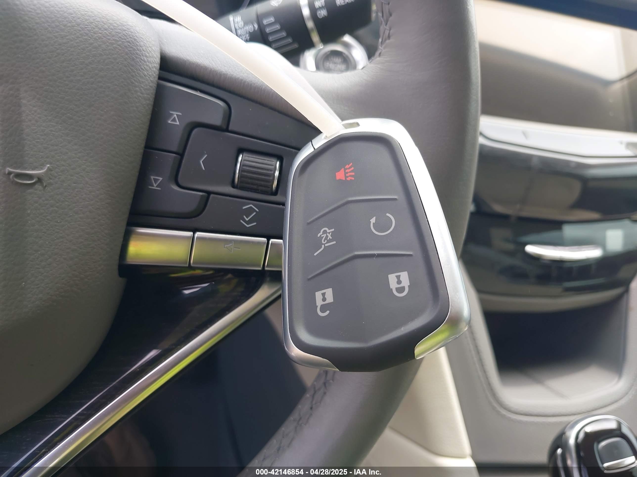 CADILLAC XT6 image 11