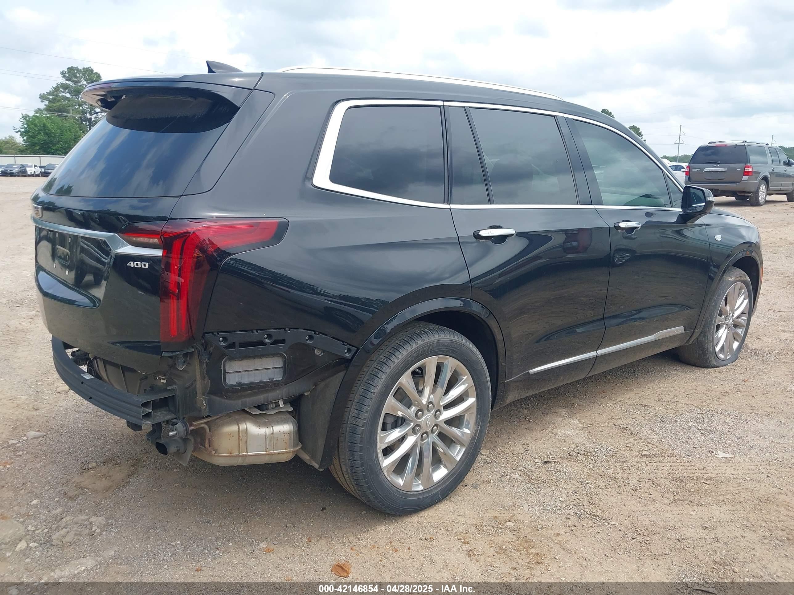 CADILLAC XT6 image 4