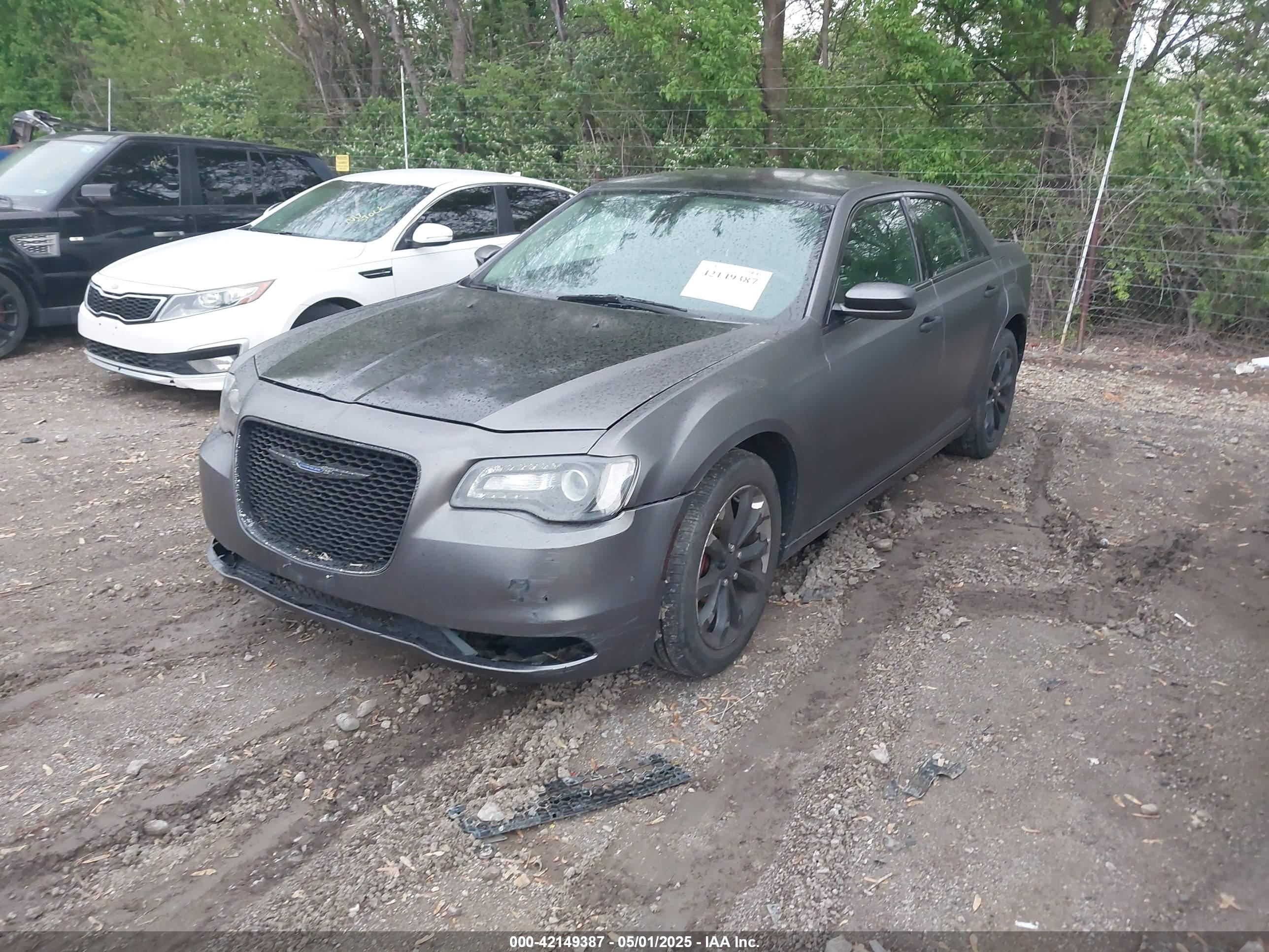 CHRYSLER 300 image 2