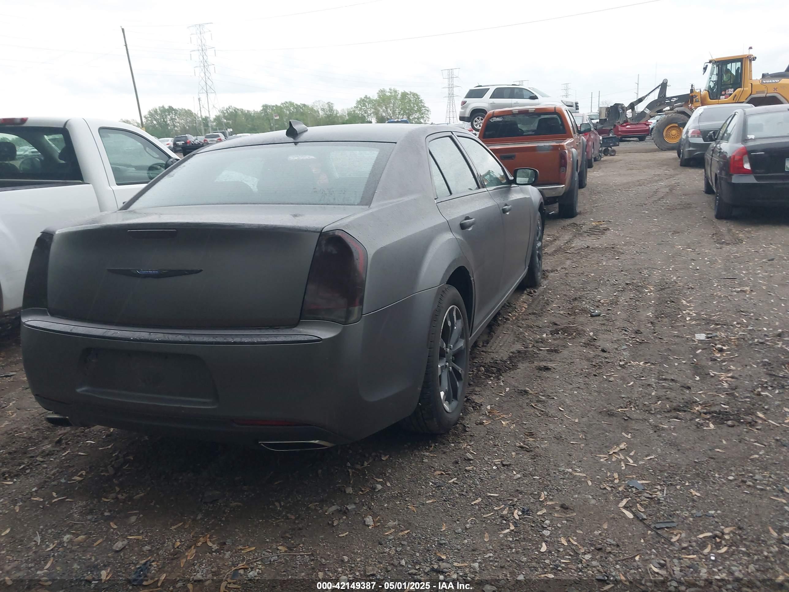 CHRYSLER 300 image 4