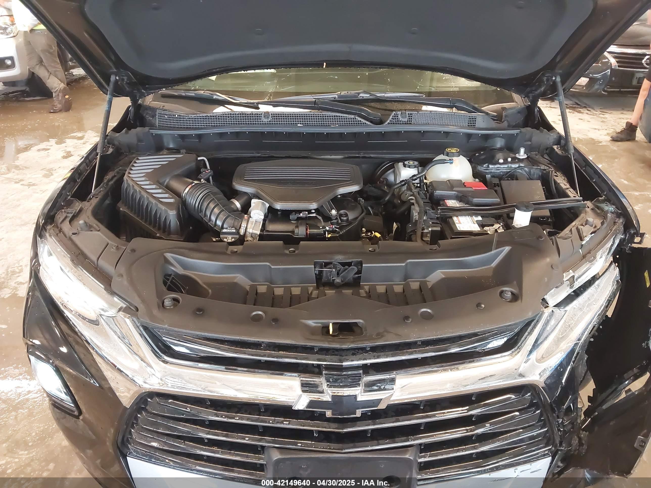 CHEVROLET BLAZER image 10