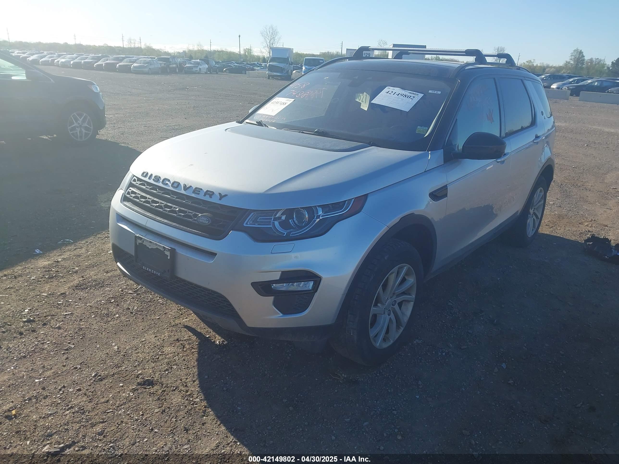LAND ROVER image 2